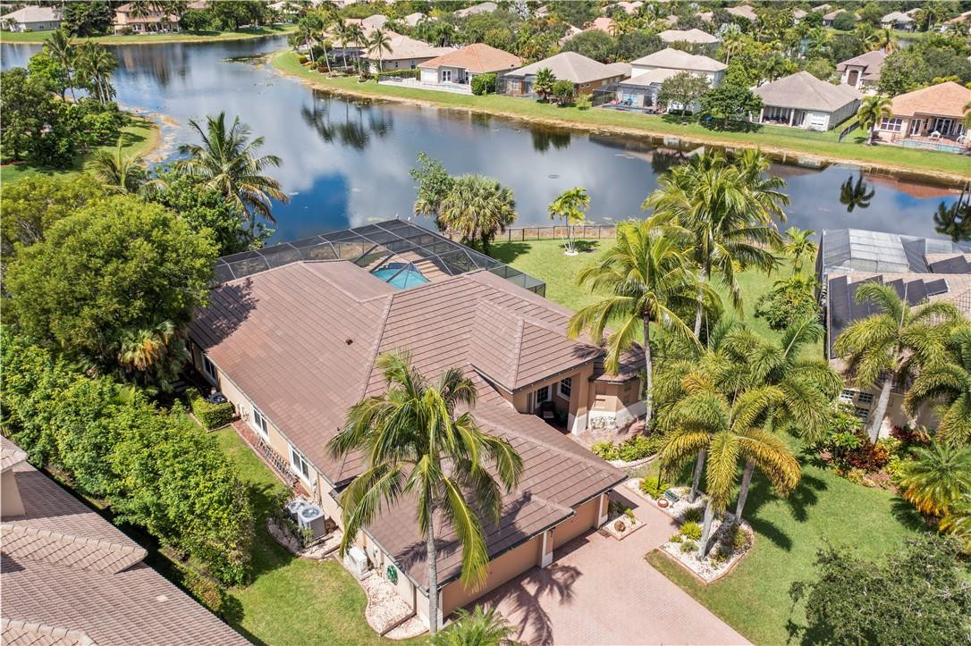 PARKLAND ISLES - Residential