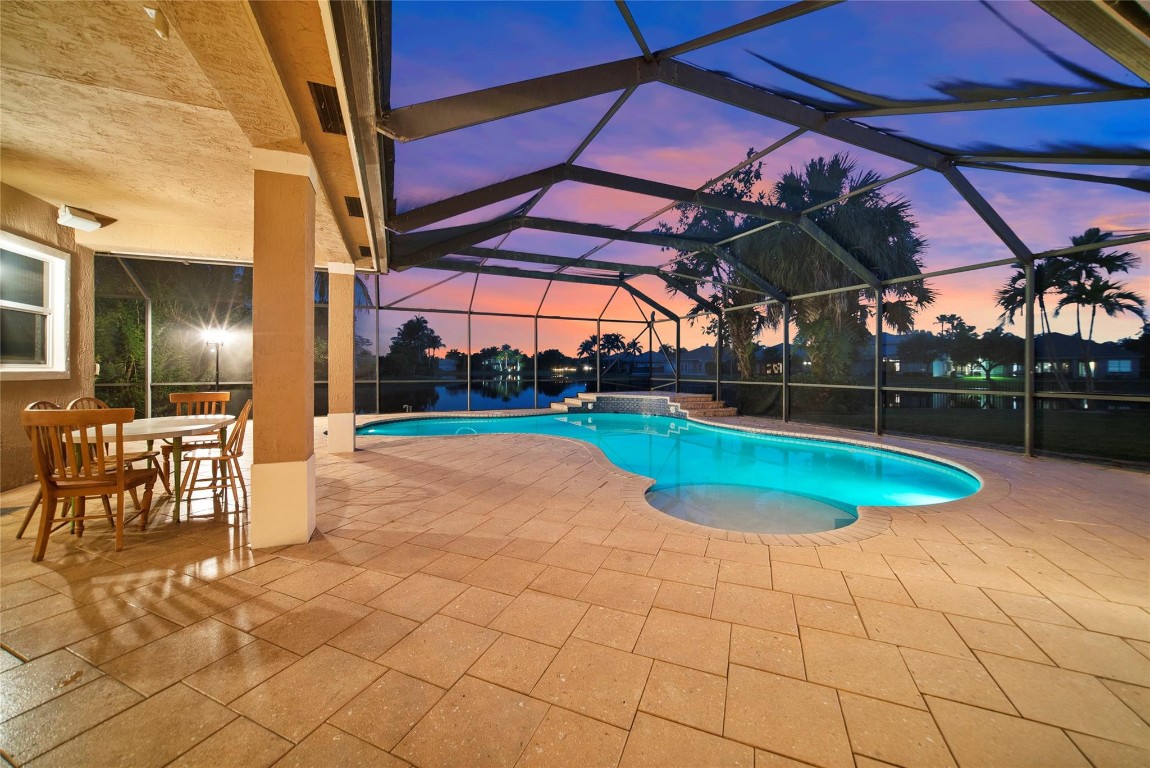 PARKLAND ISLES - Residential