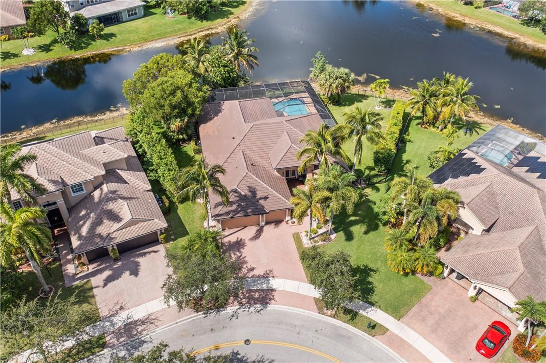 PARKLAND ISLES - Residential