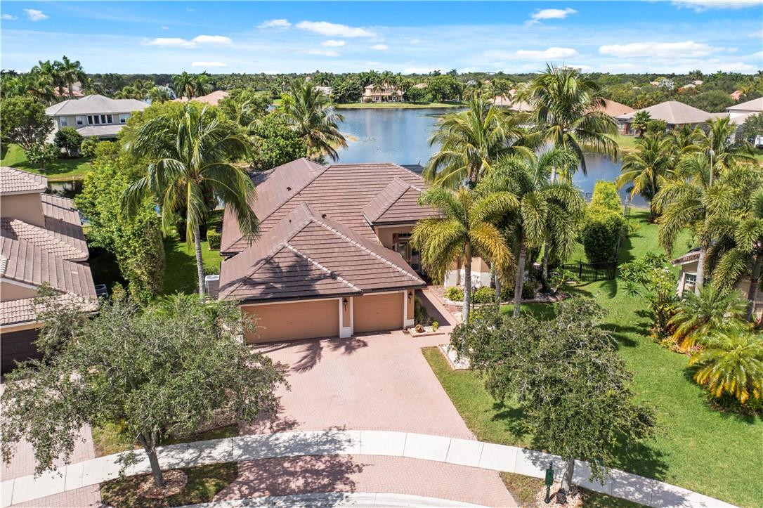PARKLAND ISLES - Residential