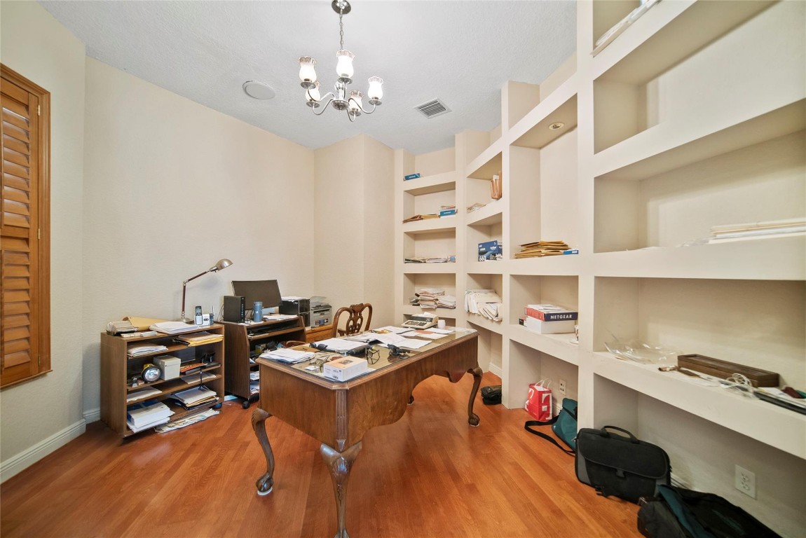 PARKLAND ISLES - Residential