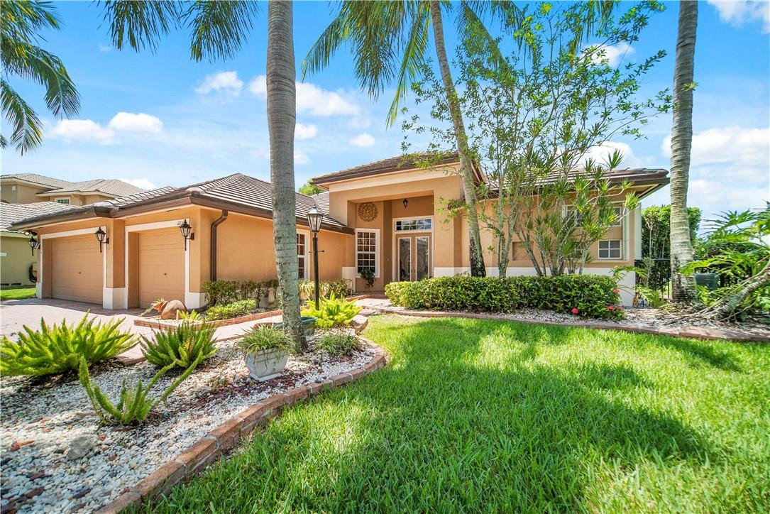 PARKLAND ISLES - Residential