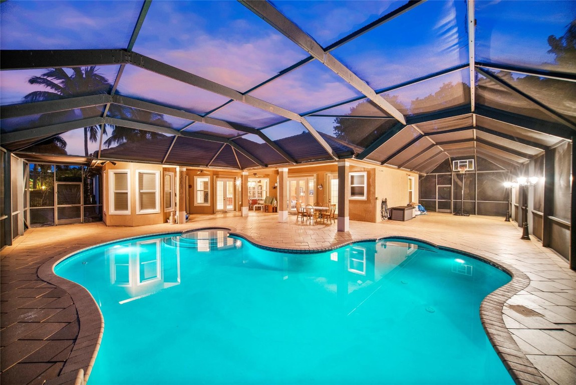 PARKLAND ISLES - Residential