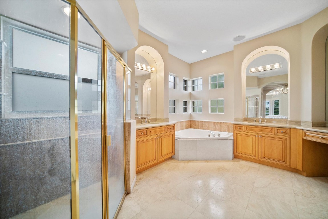 PARKLAND ISLES - Residential