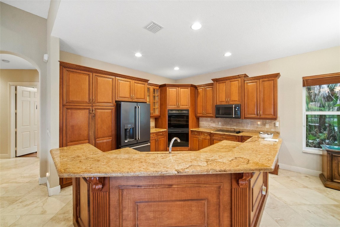 PARKLAND ISLES - Residential