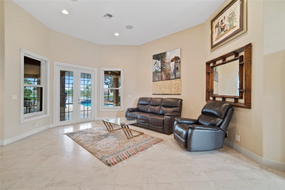PARKLAND ISLES - Residential