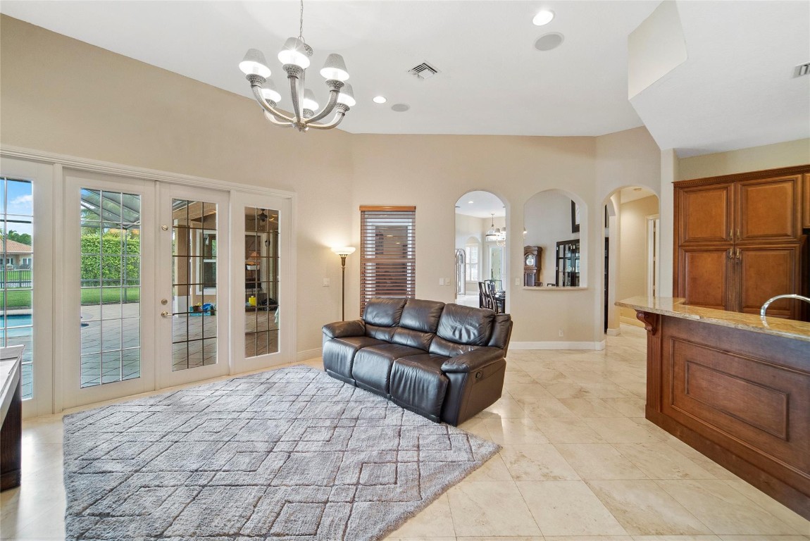 PARKLAND ISLES - Residential