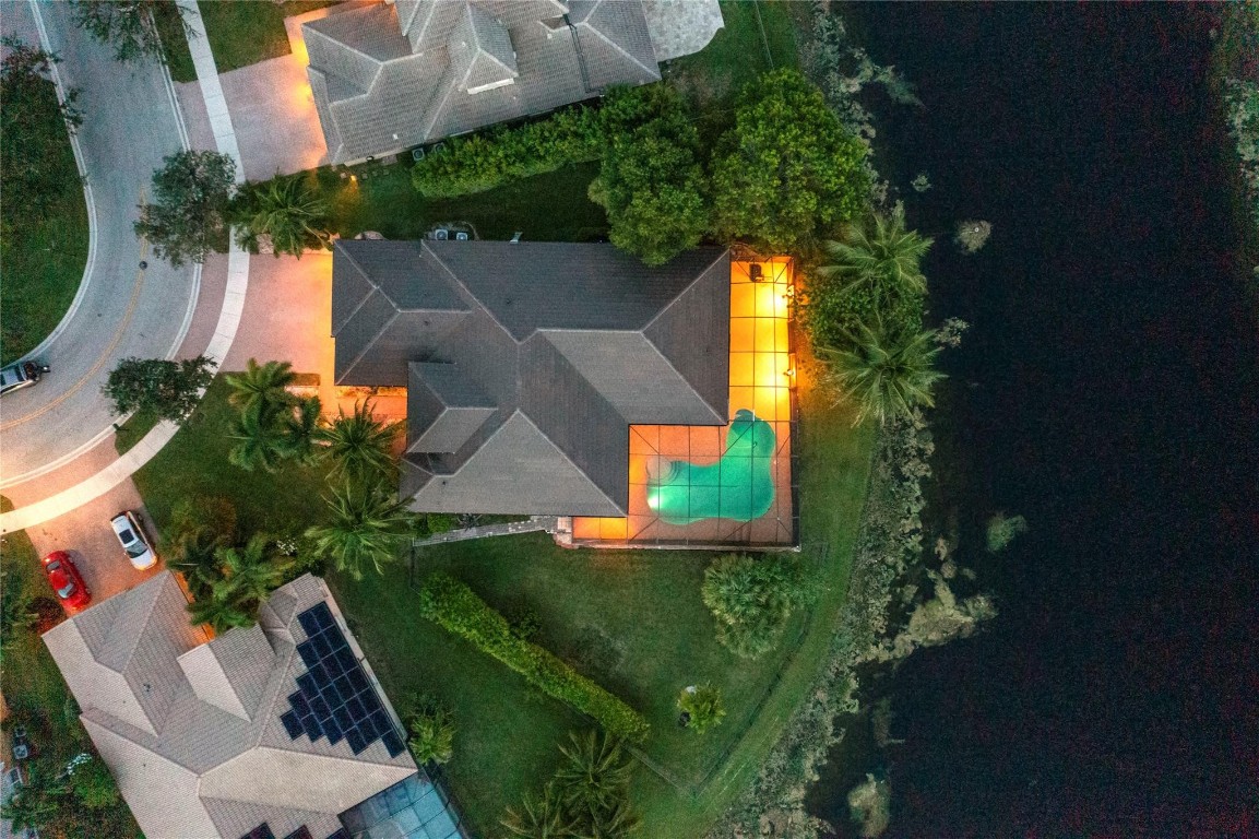 PARKLAND ISLES - Residential