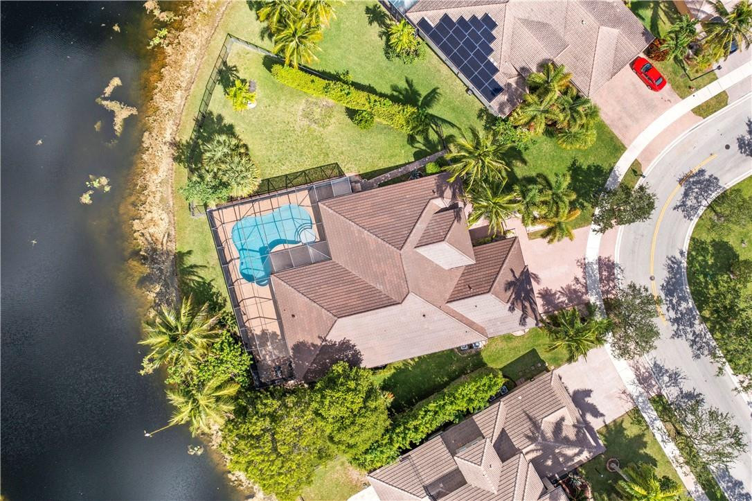 PARKLAND ISLES - Residential