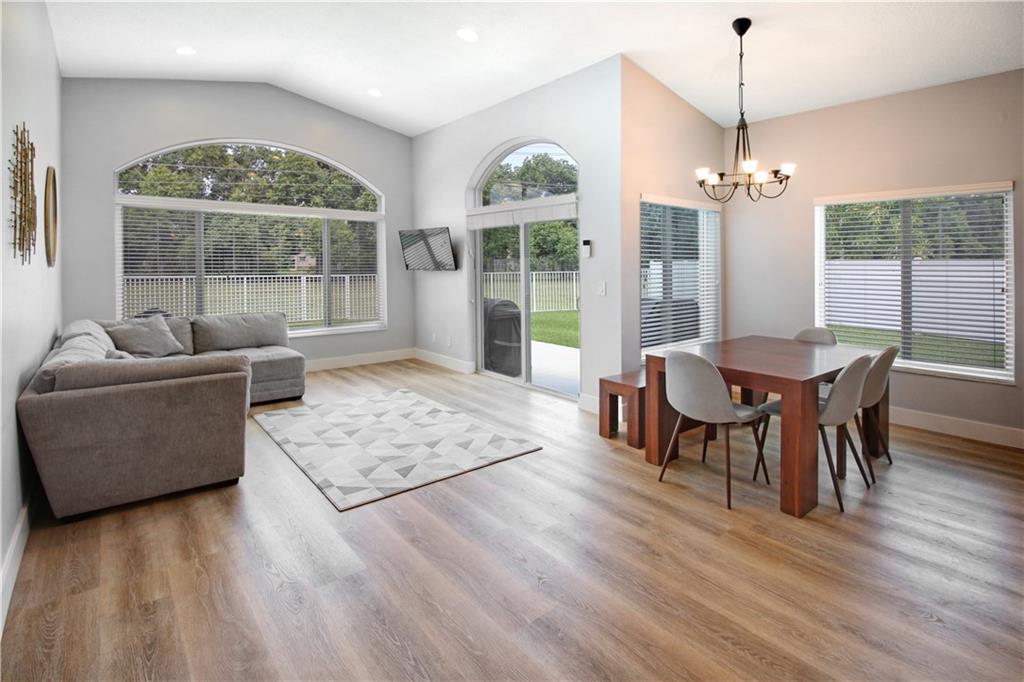 Kensington South 155-15 B - Residential