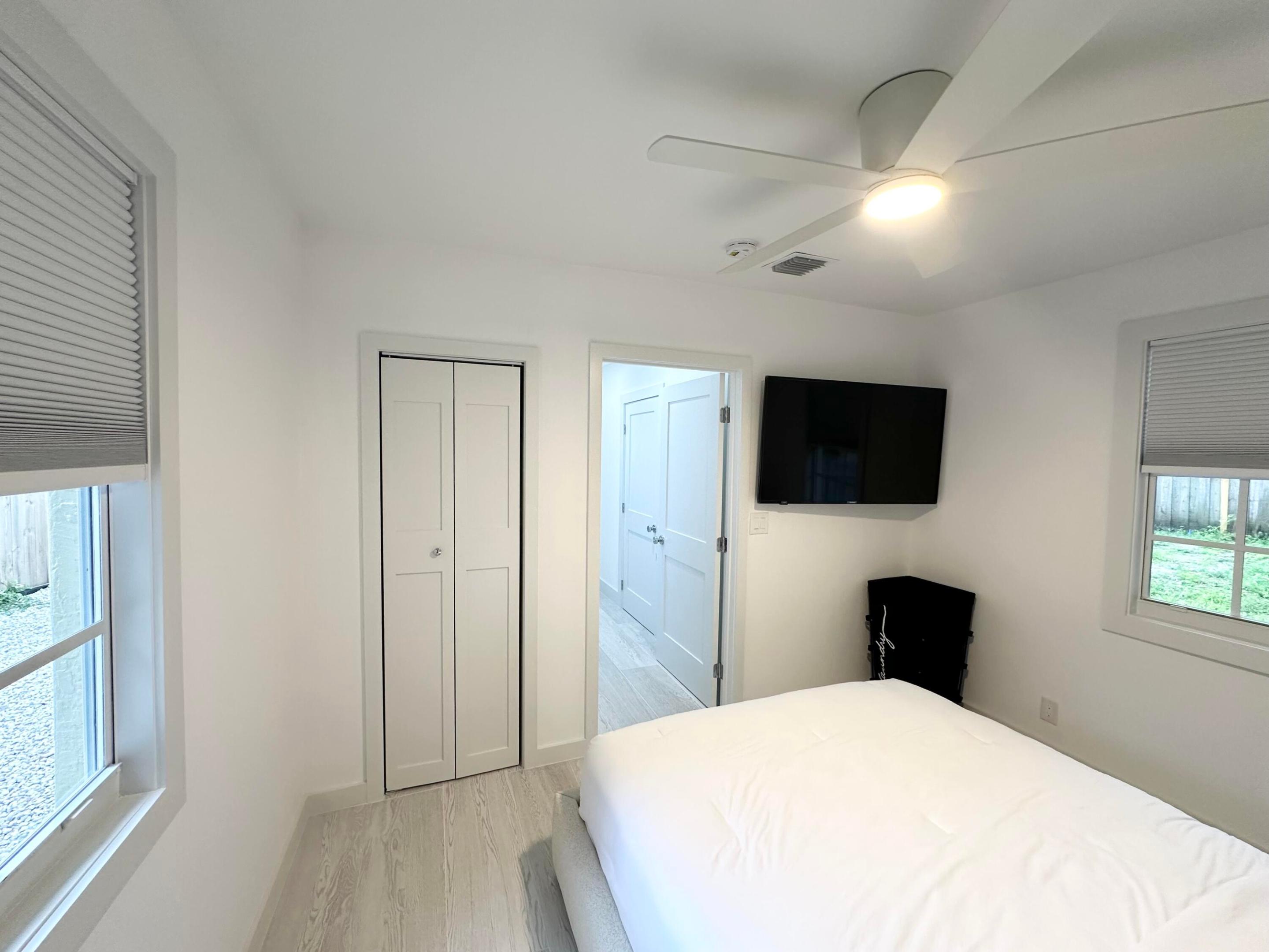 NORTH PALM BCH 3 - Residential