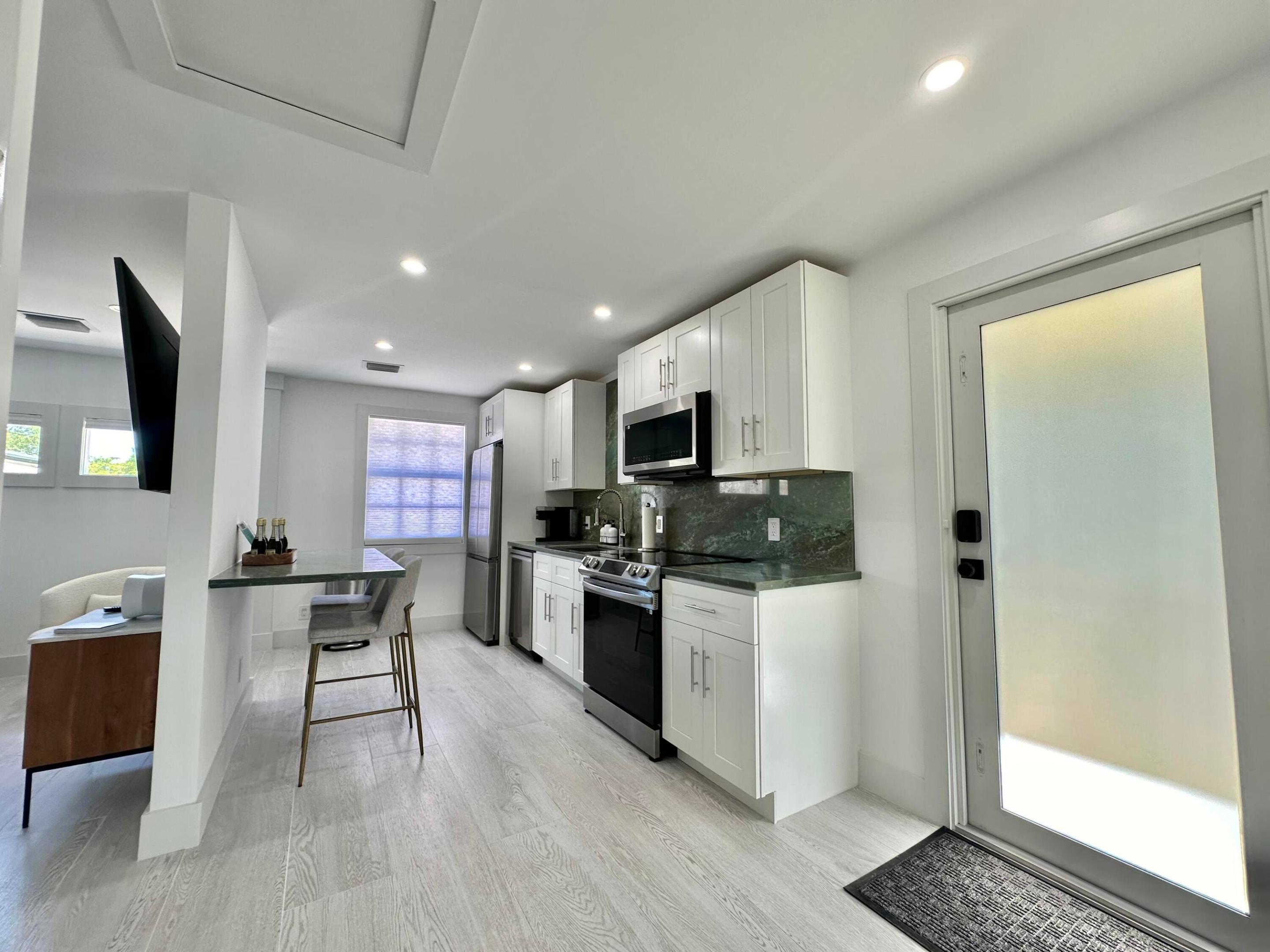 NORTH PALM BCH 3 - Residential