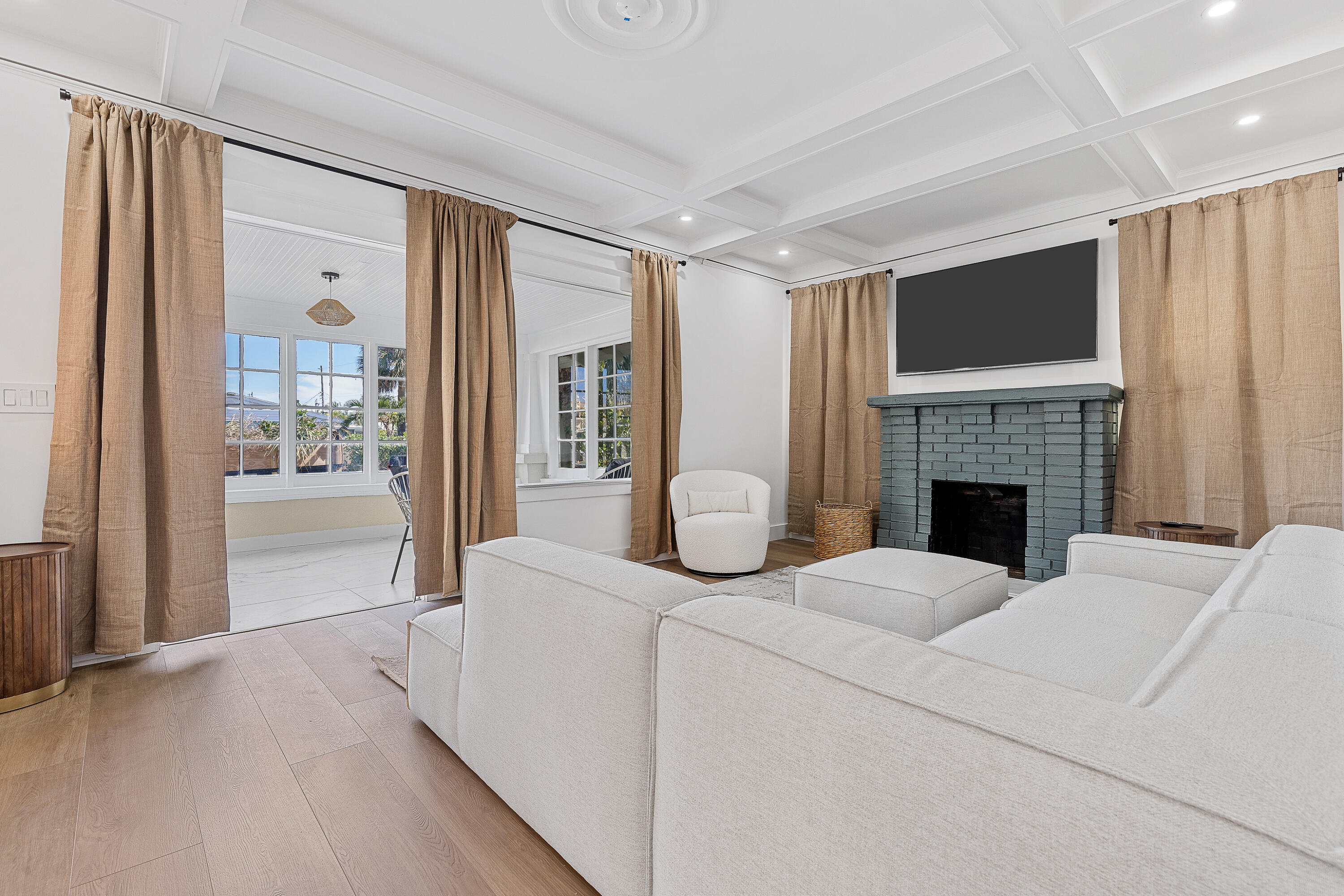 NORTH PALM BCH 3 - Residential