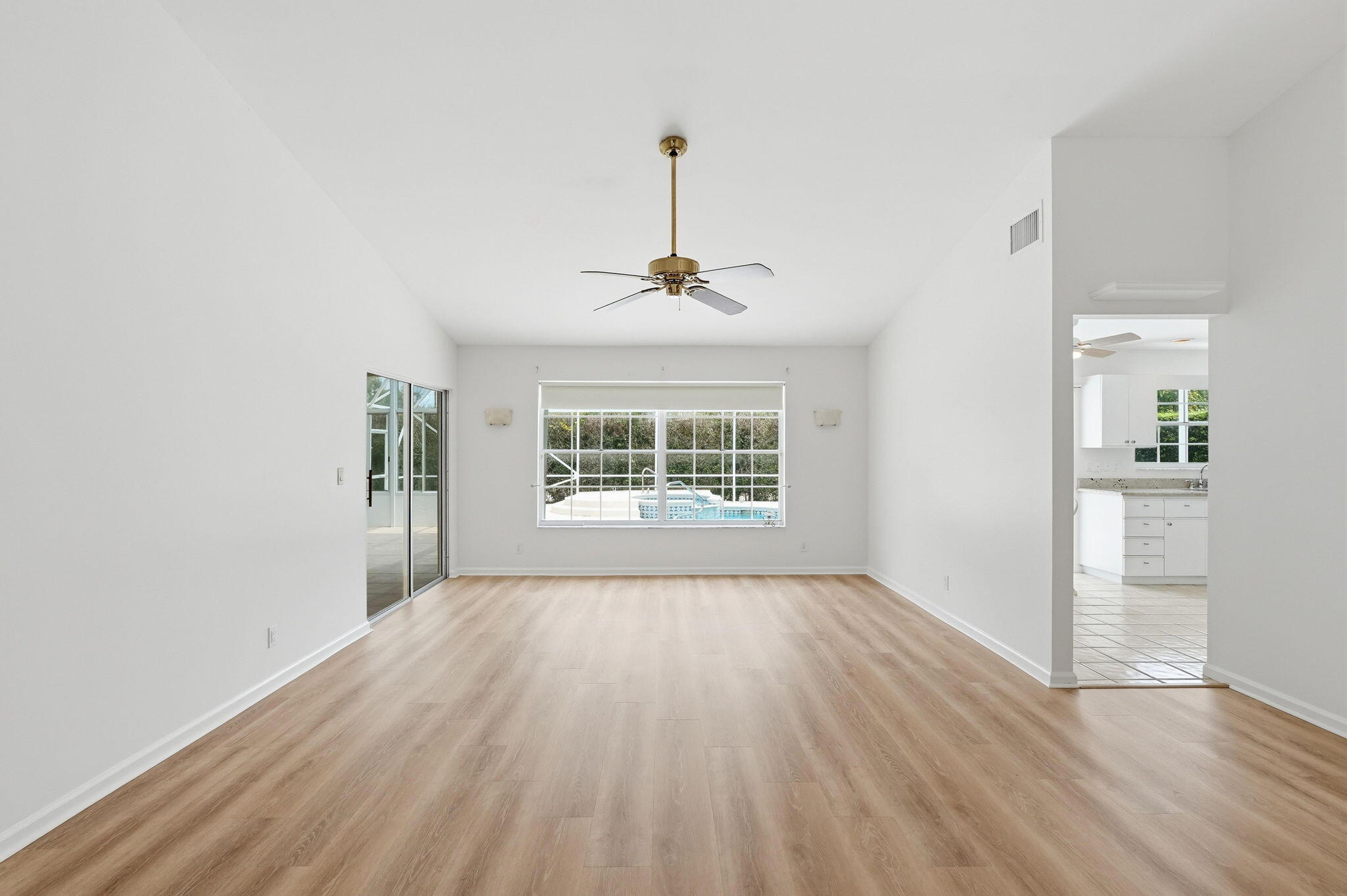 NORTH PASSAGE - Residential