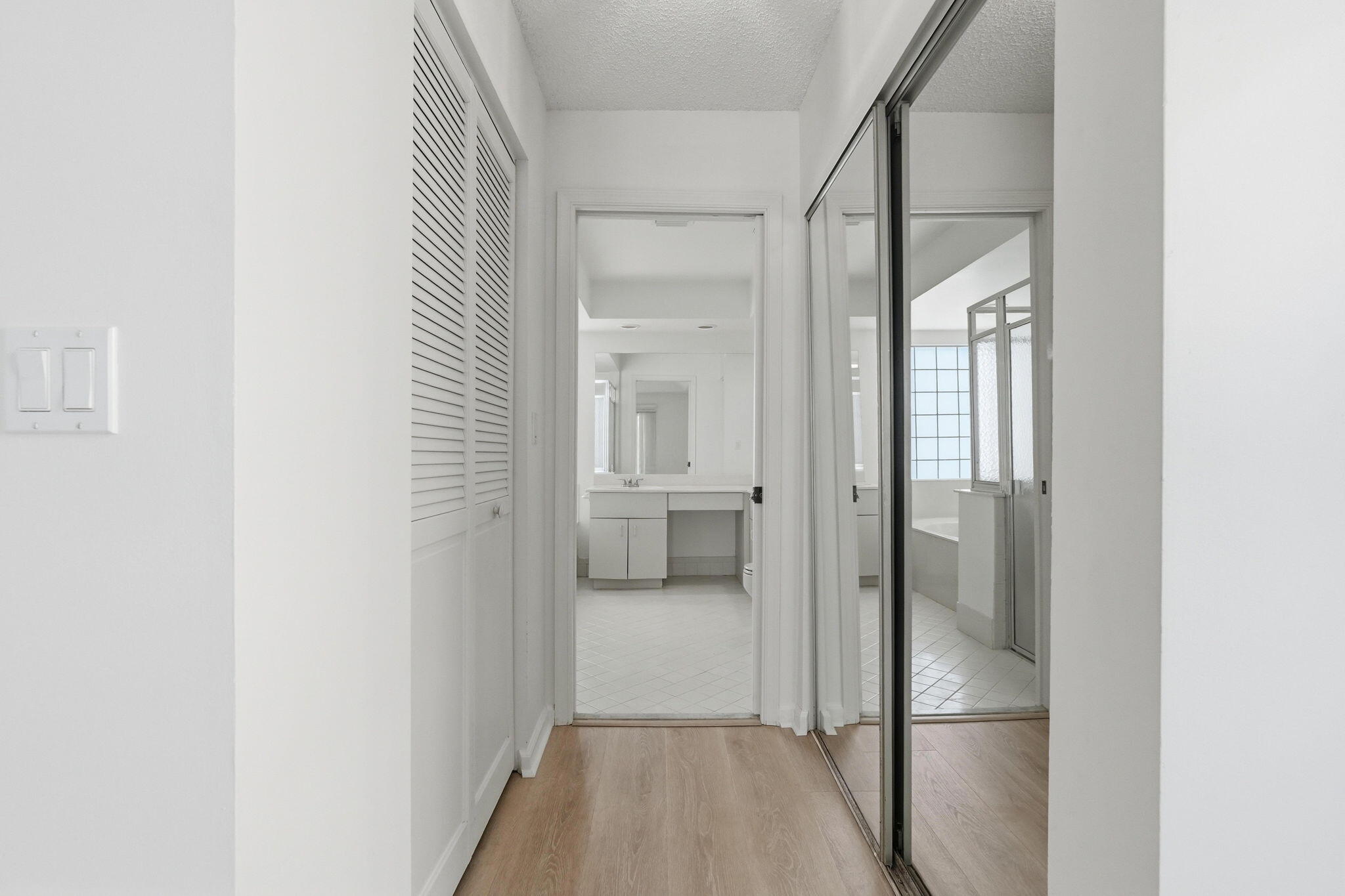 NORTH PASSAGE - Residential