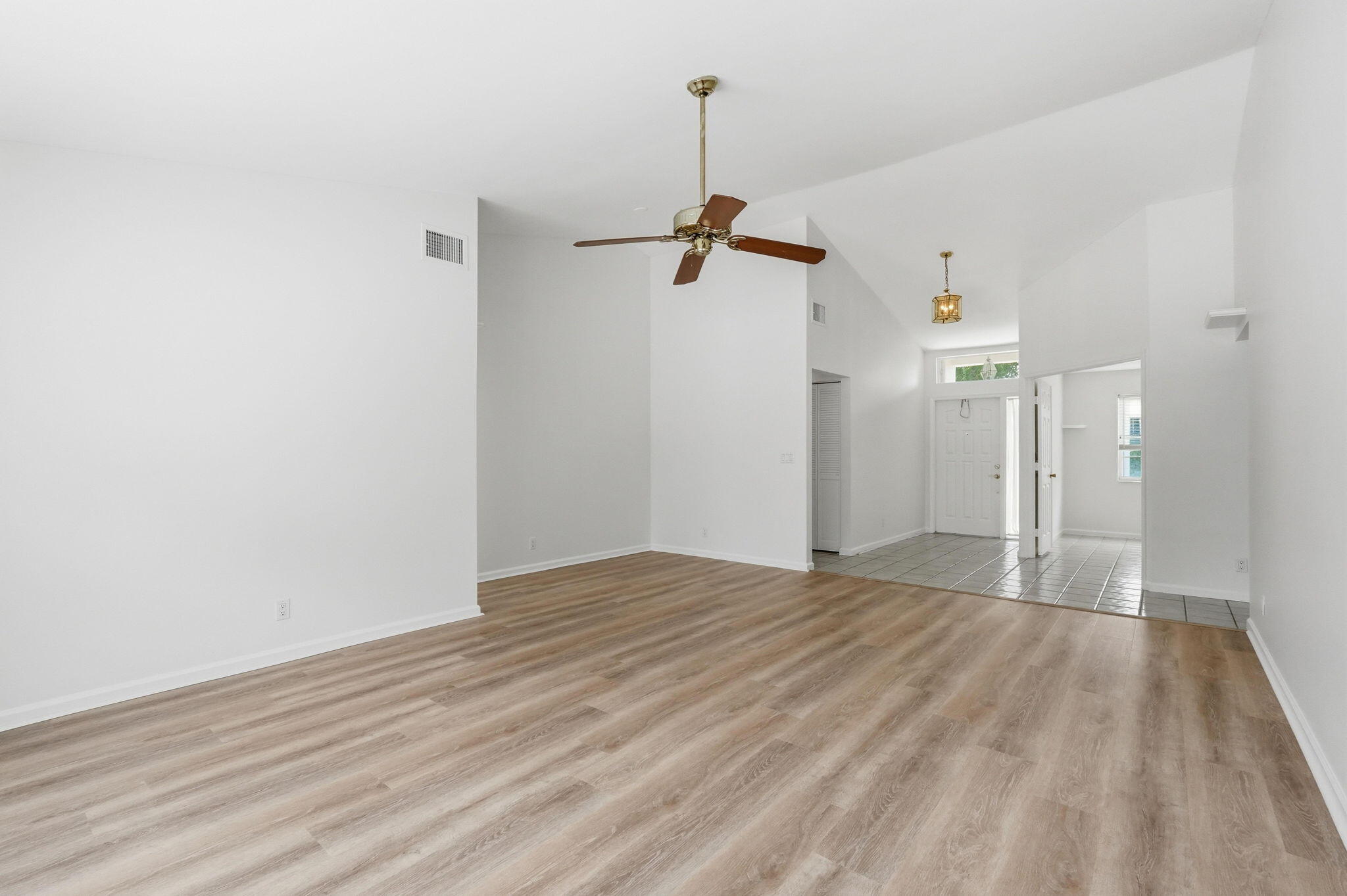 NORTH PASSAGE - Residential