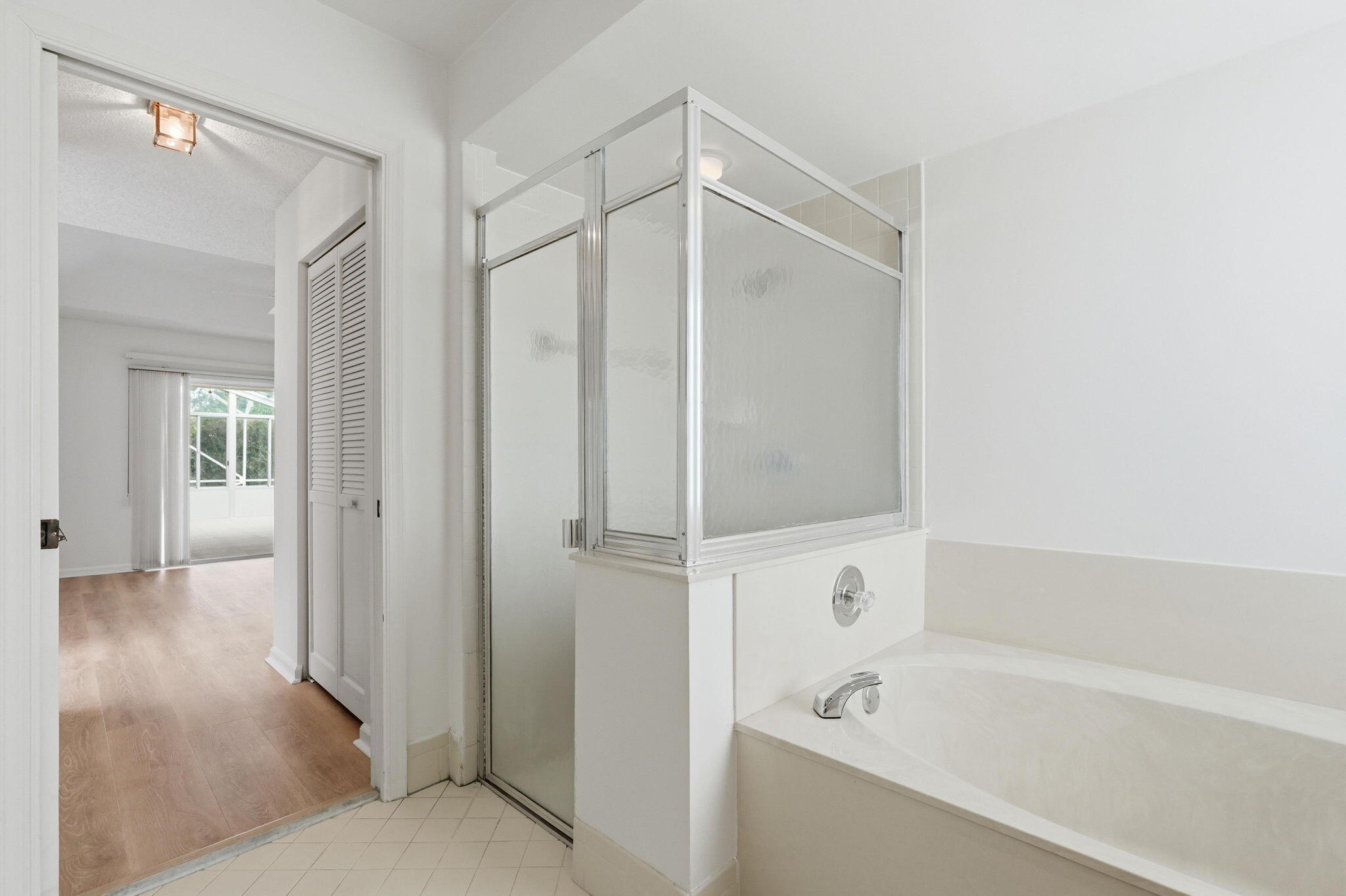 NORTH PASSAGE - Residential