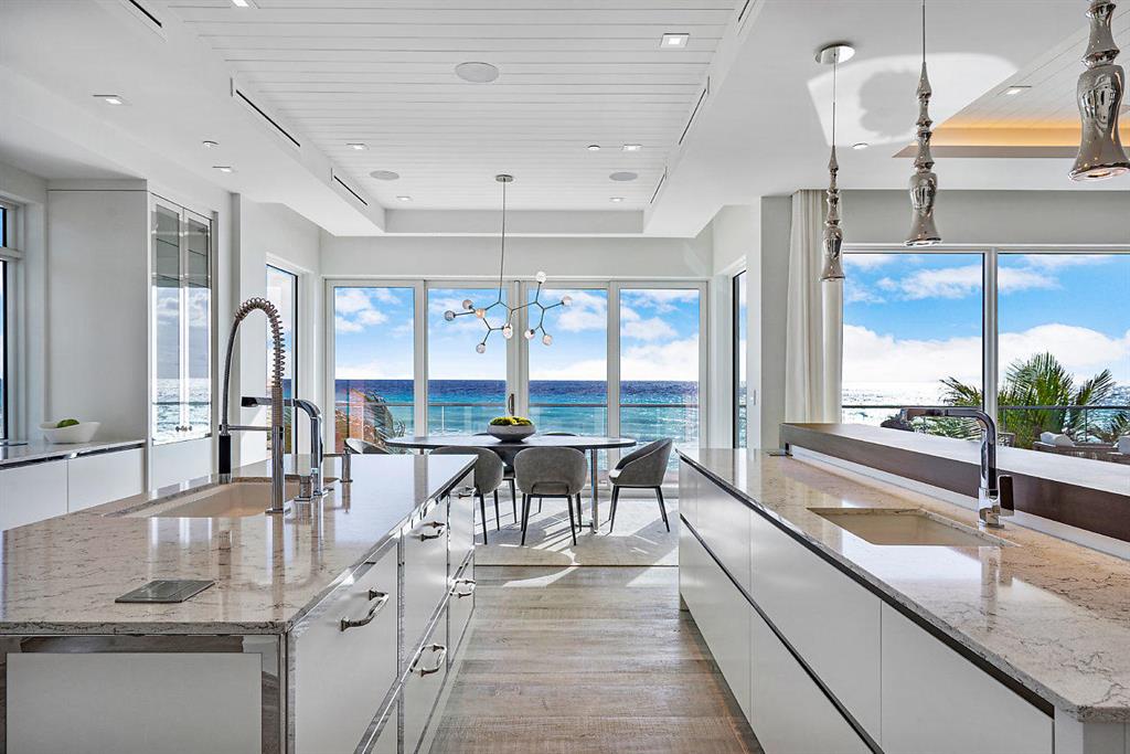 YACHT HOUSE CONDO - Residential
