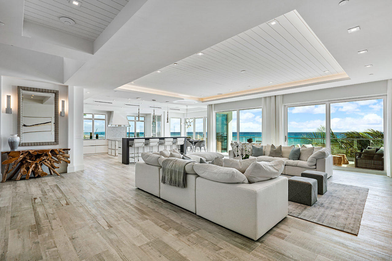 YACHT HOUSE CONDO - Residential