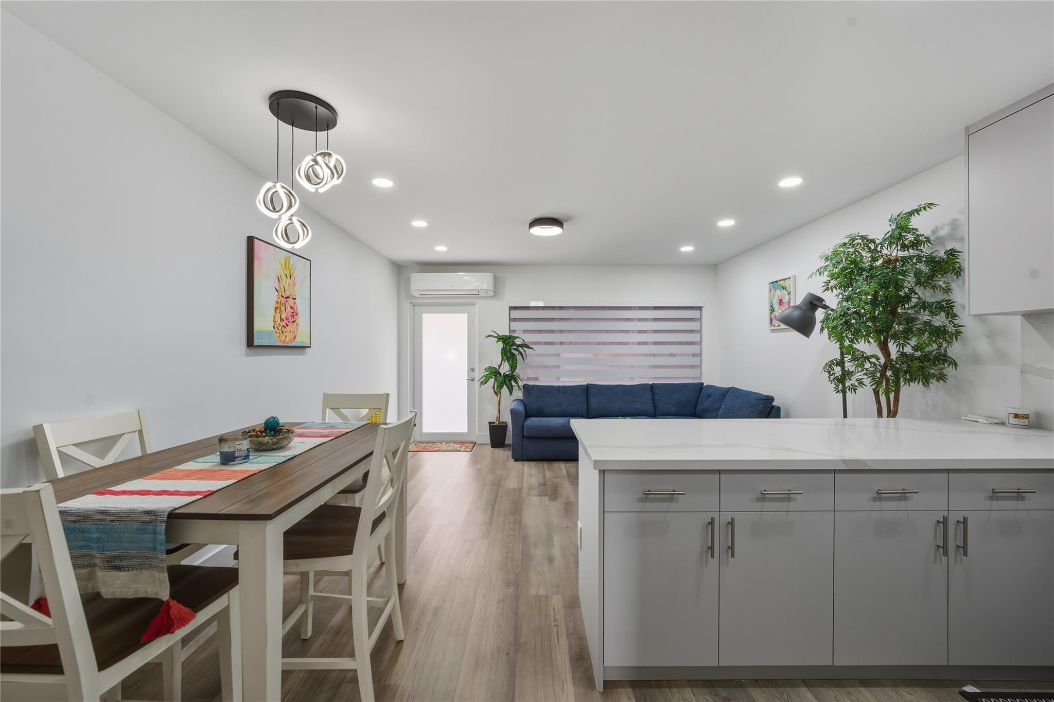 ROLEN LAKE GARDENS - Residential