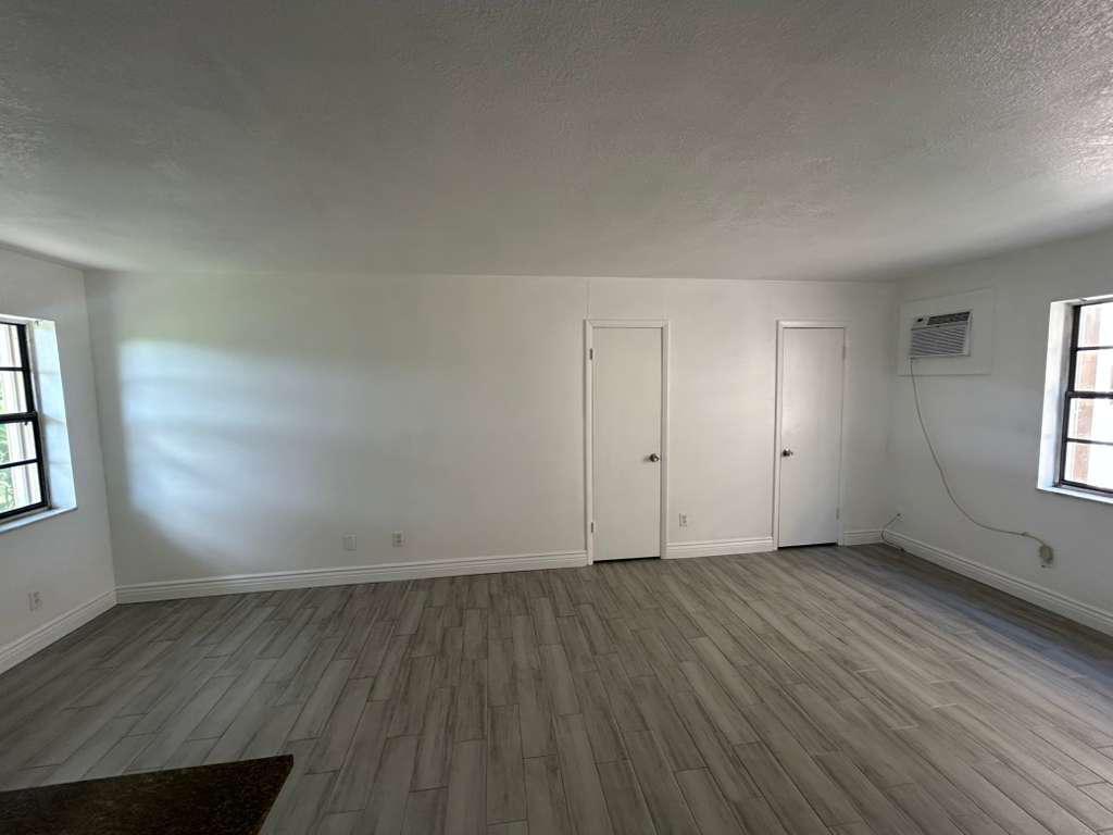 SIERRA CONDO APARTMENTS - Residential