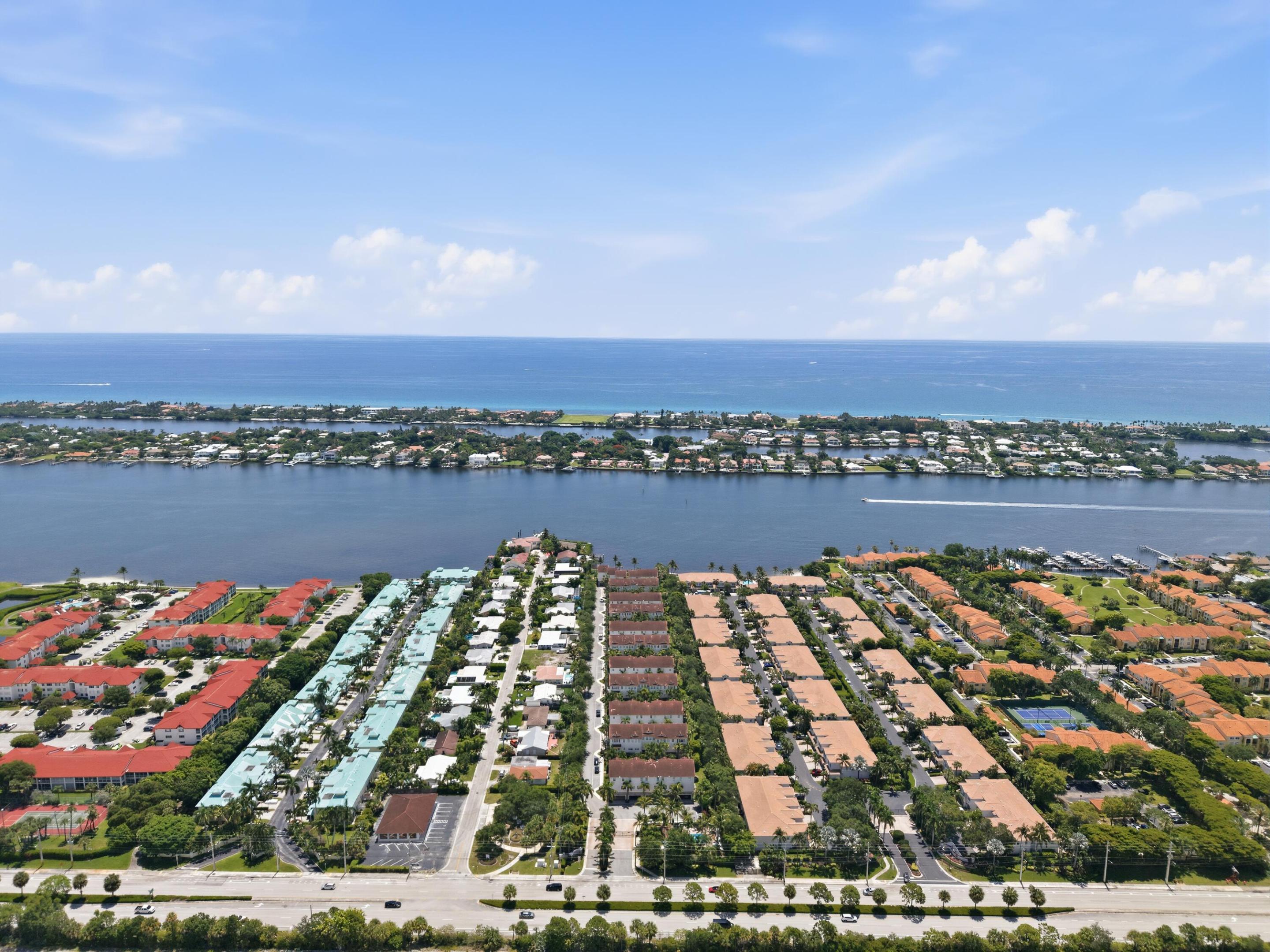OCEAN CAY - Residential