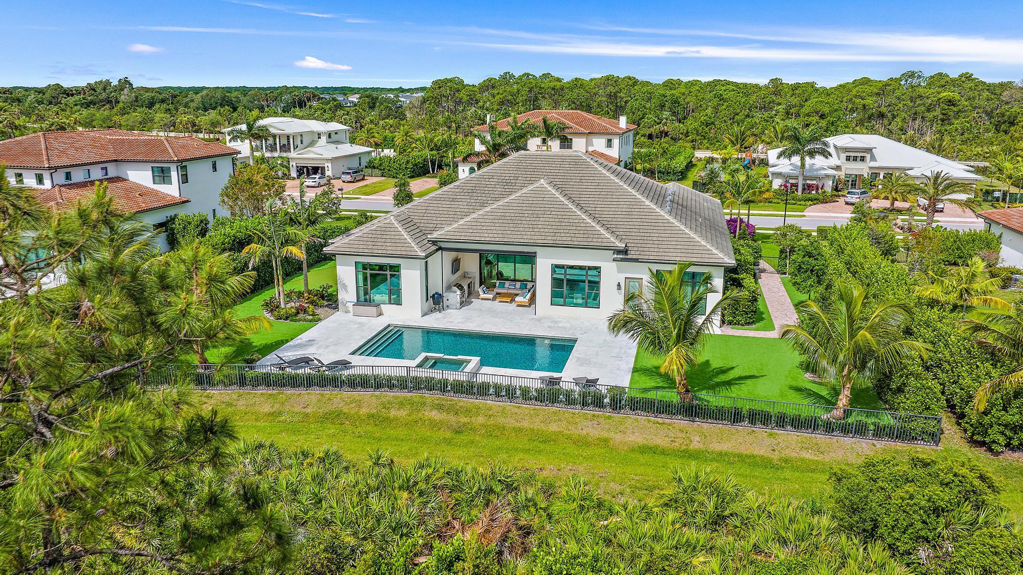 PENNOCK PRESERVE (AKA PRADO) - Residential