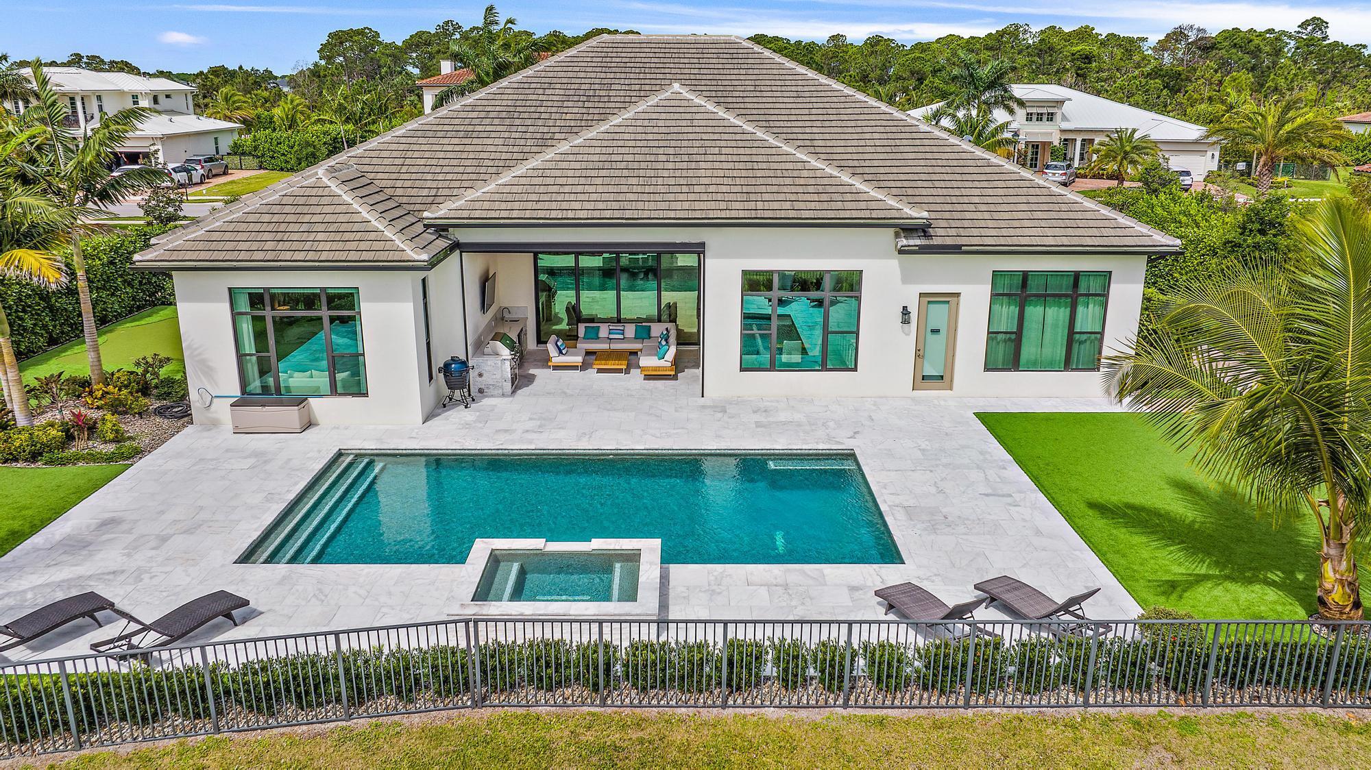 PENNOCK PRESERVE (AKA PRADO) - Residential