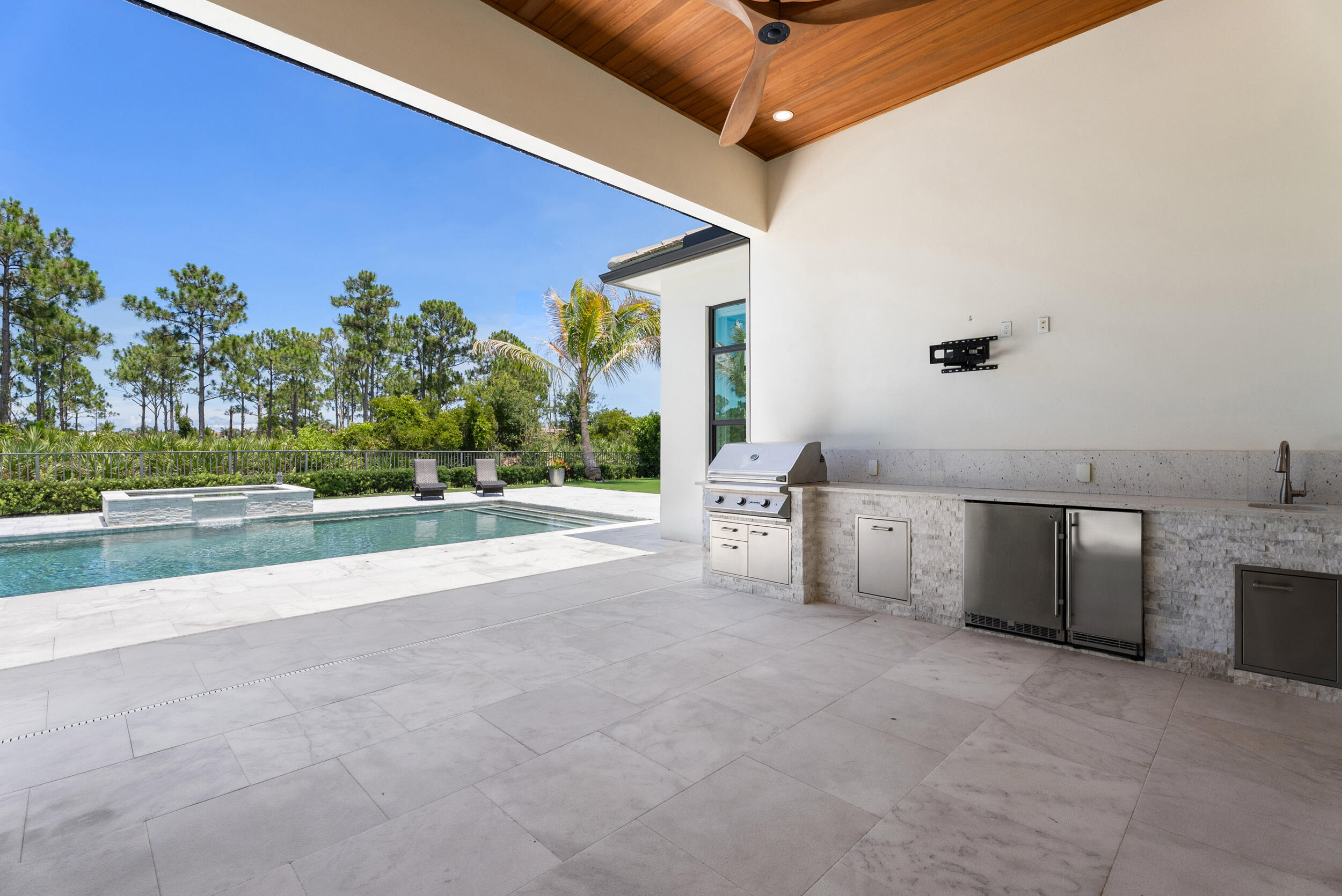PENNOCK PRESERVE (AKA PRADO) - Residential