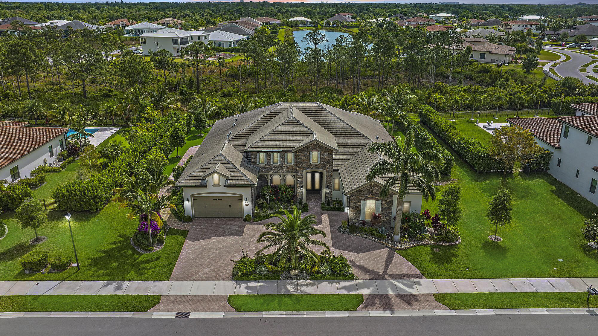 PENNOCK PRESERVE (AKA PRADO) - Residential