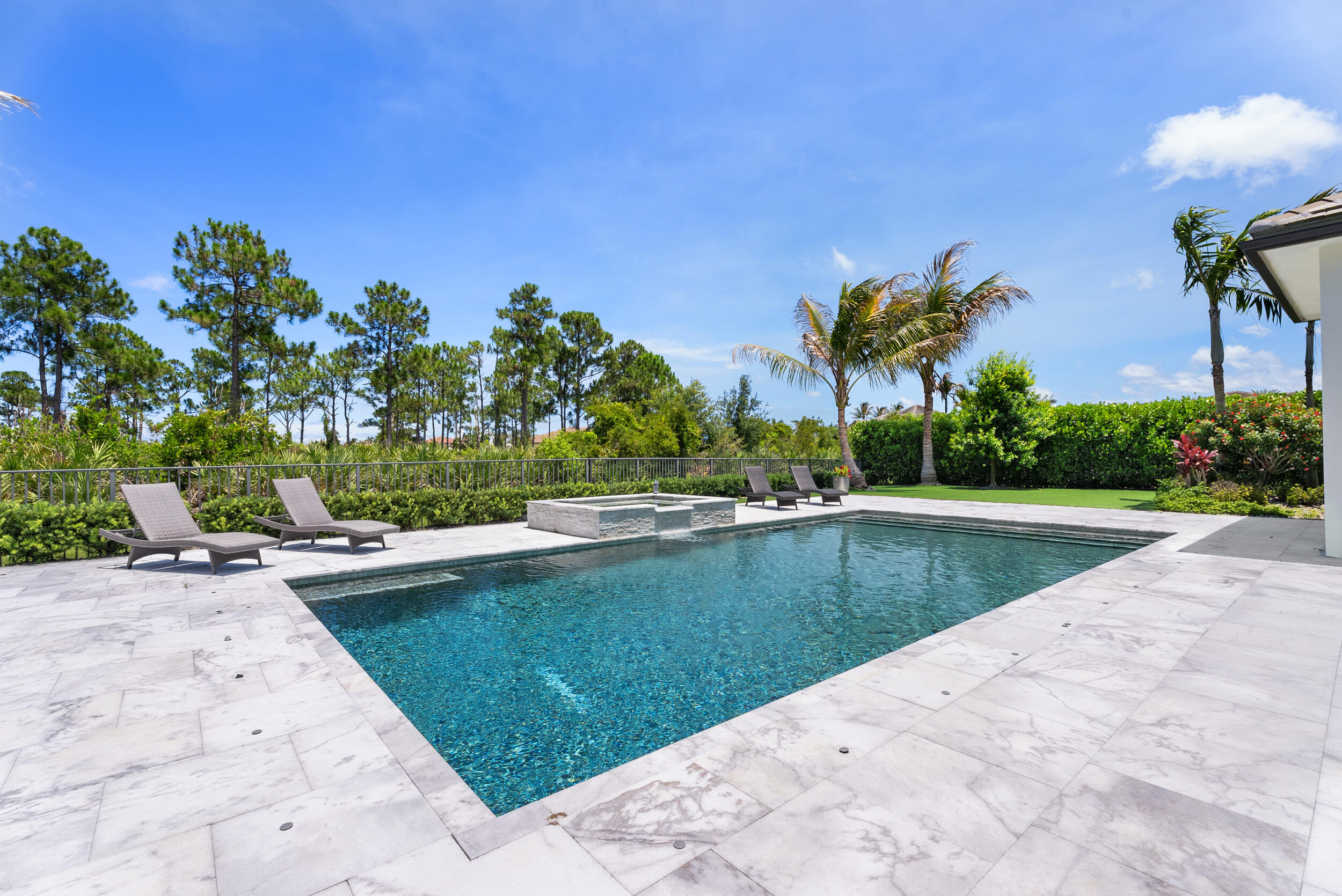 PENNOCK PRESERVE (AKA PRADO) - Residential