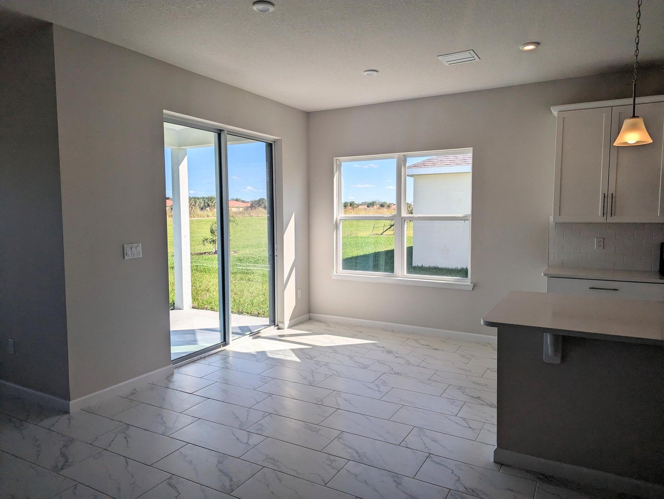 VERANO SOUTH PUD 1 - POD C - PLAT NO. 4 - Residential Lease
