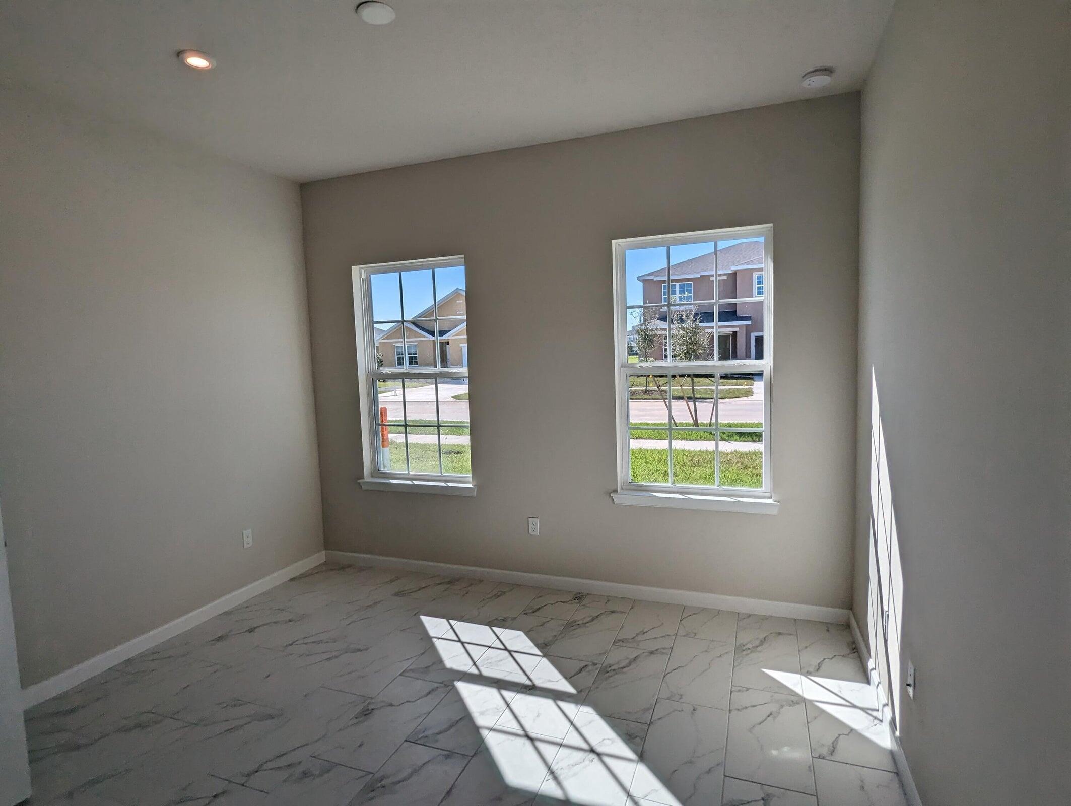 VERANO SOUTH PUD 1 - POD C - PLAT NO. 4 - Residential Lease