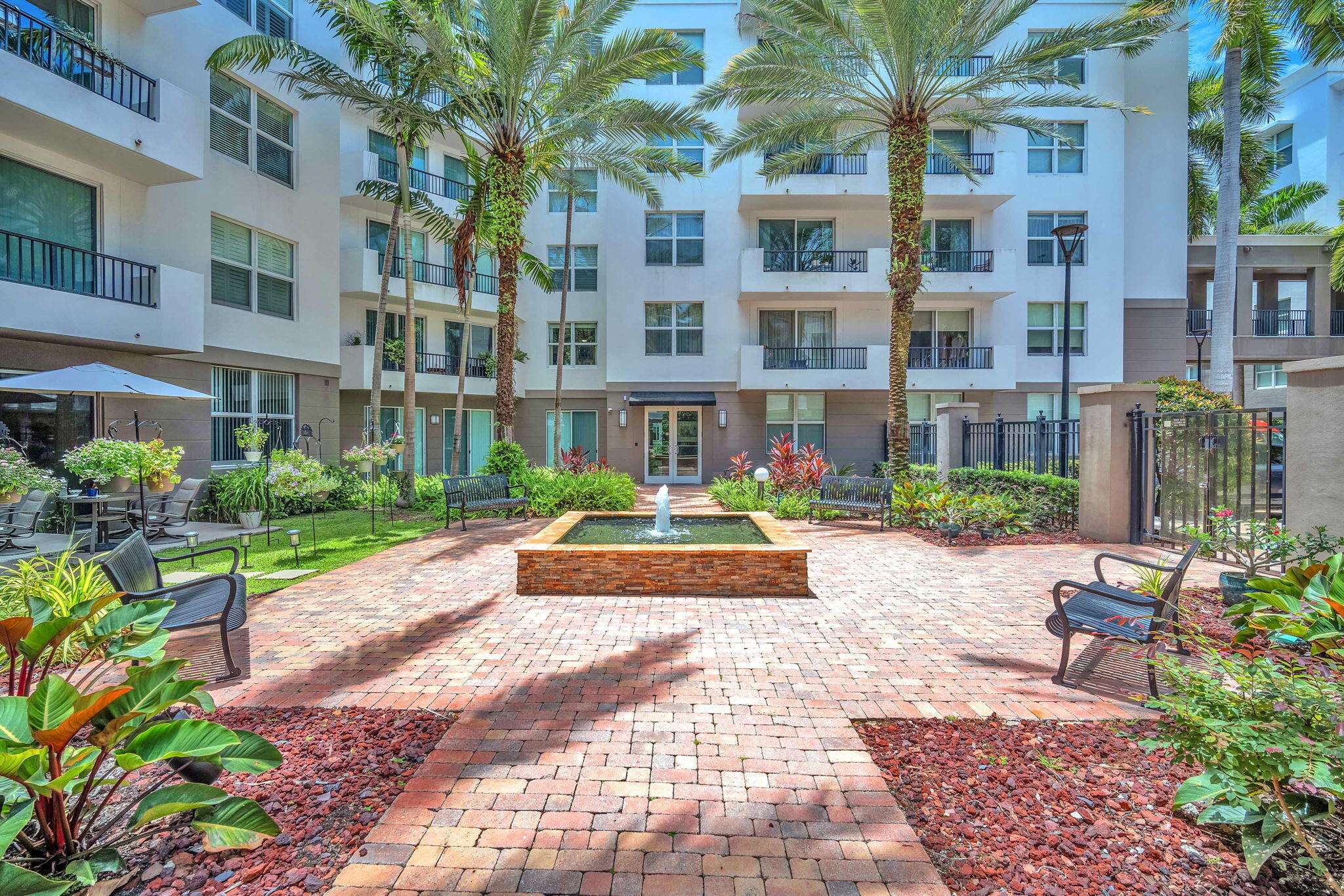 LAUDERDALE ONE CONDO - Residential