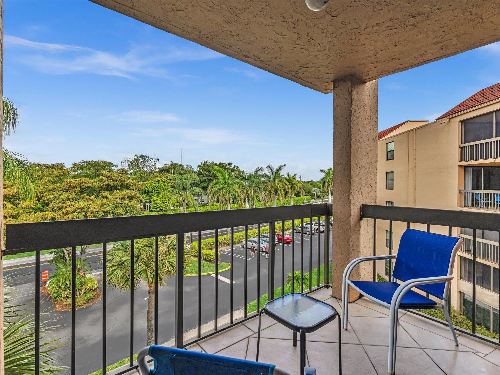 LAVERS DELRAY RACQUET CLUB CONDO - Residential Lease