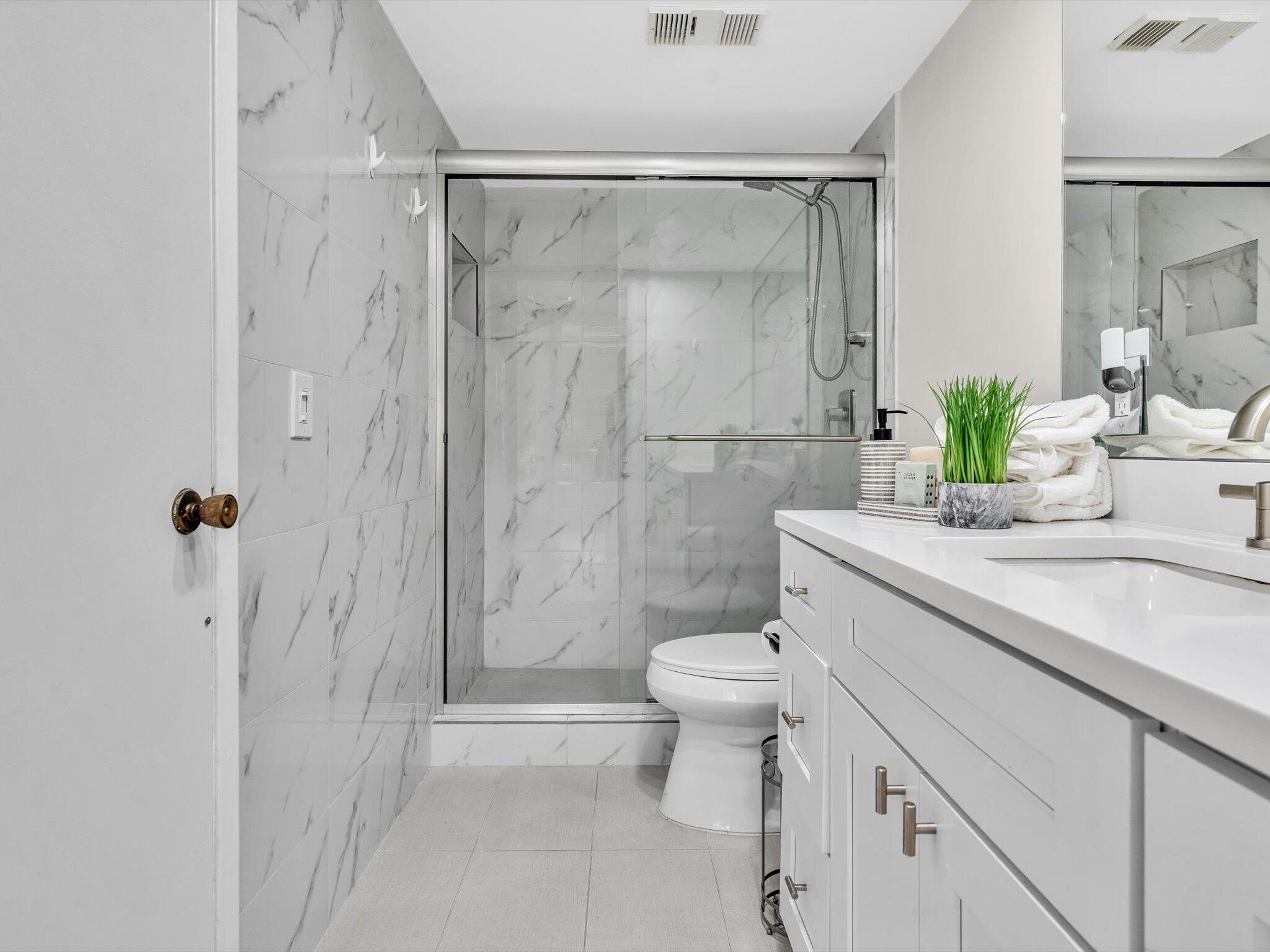 LAVERS DELRAY RACQUET CLUB CONDO - Residential Lease