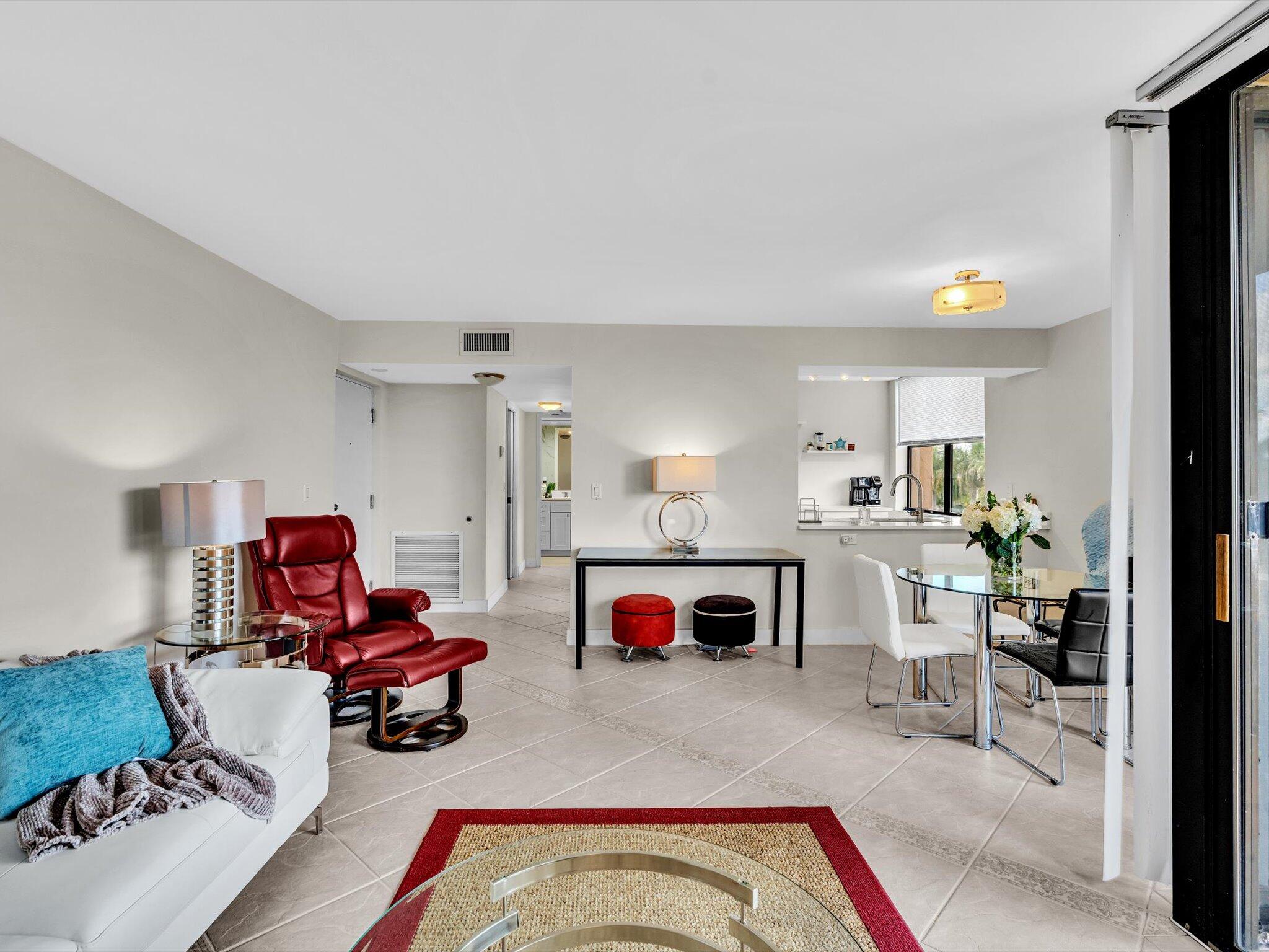 LAVERS DELRAY RACQUET CLUB CONDO - Residential Lease