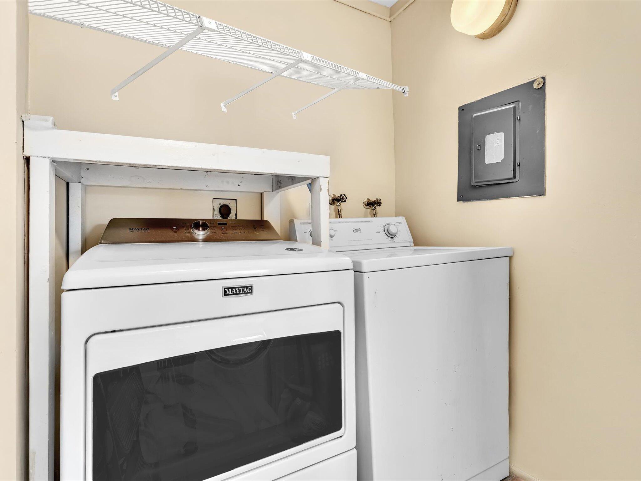 LAVERS DELRAY RACQUET CLUB CONDO - Residential Lease