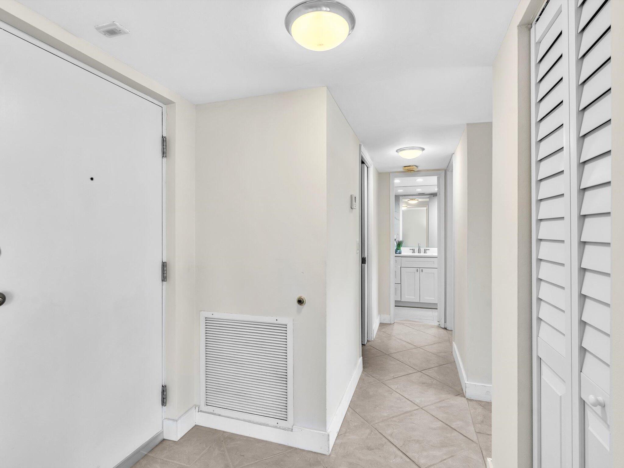 LAVERS DELRAY RACQUET CLUB CONDO - Residential Lease
