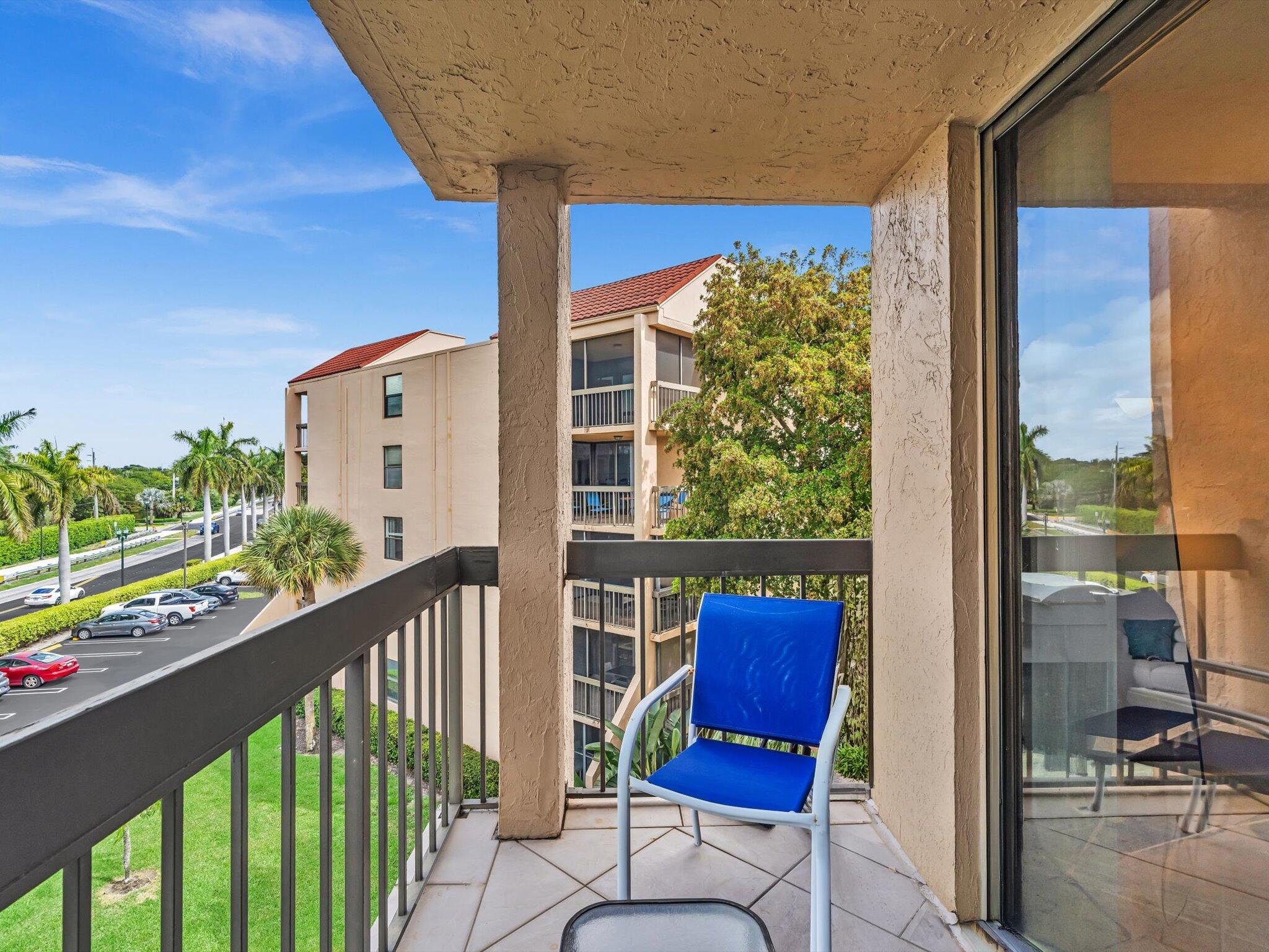LAVERS DELRAY RACQUET CLUB CONDO - Residential Lease