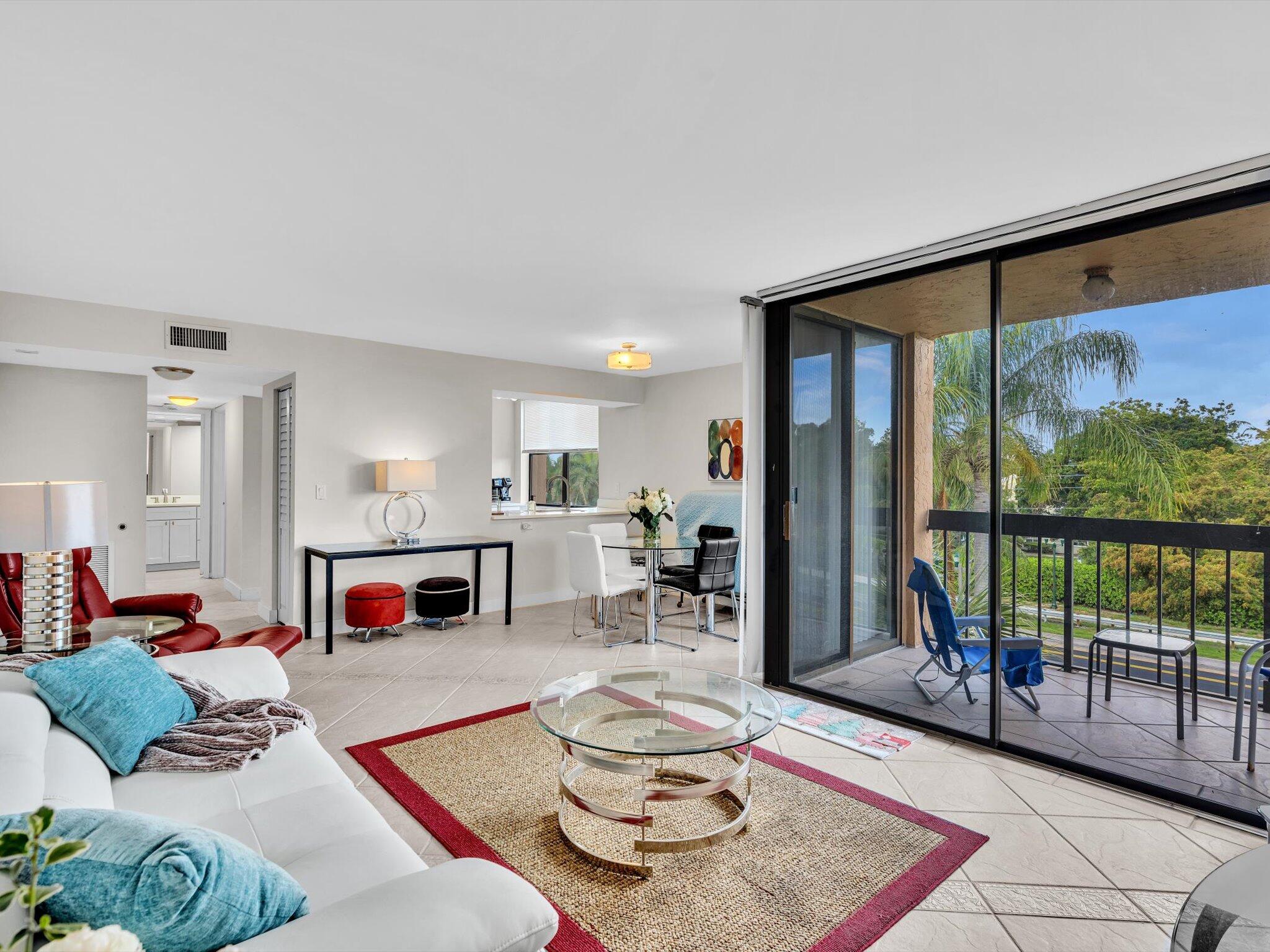 LAVERS DELRAY RACQUET CLUB CONDO - Residential Lease