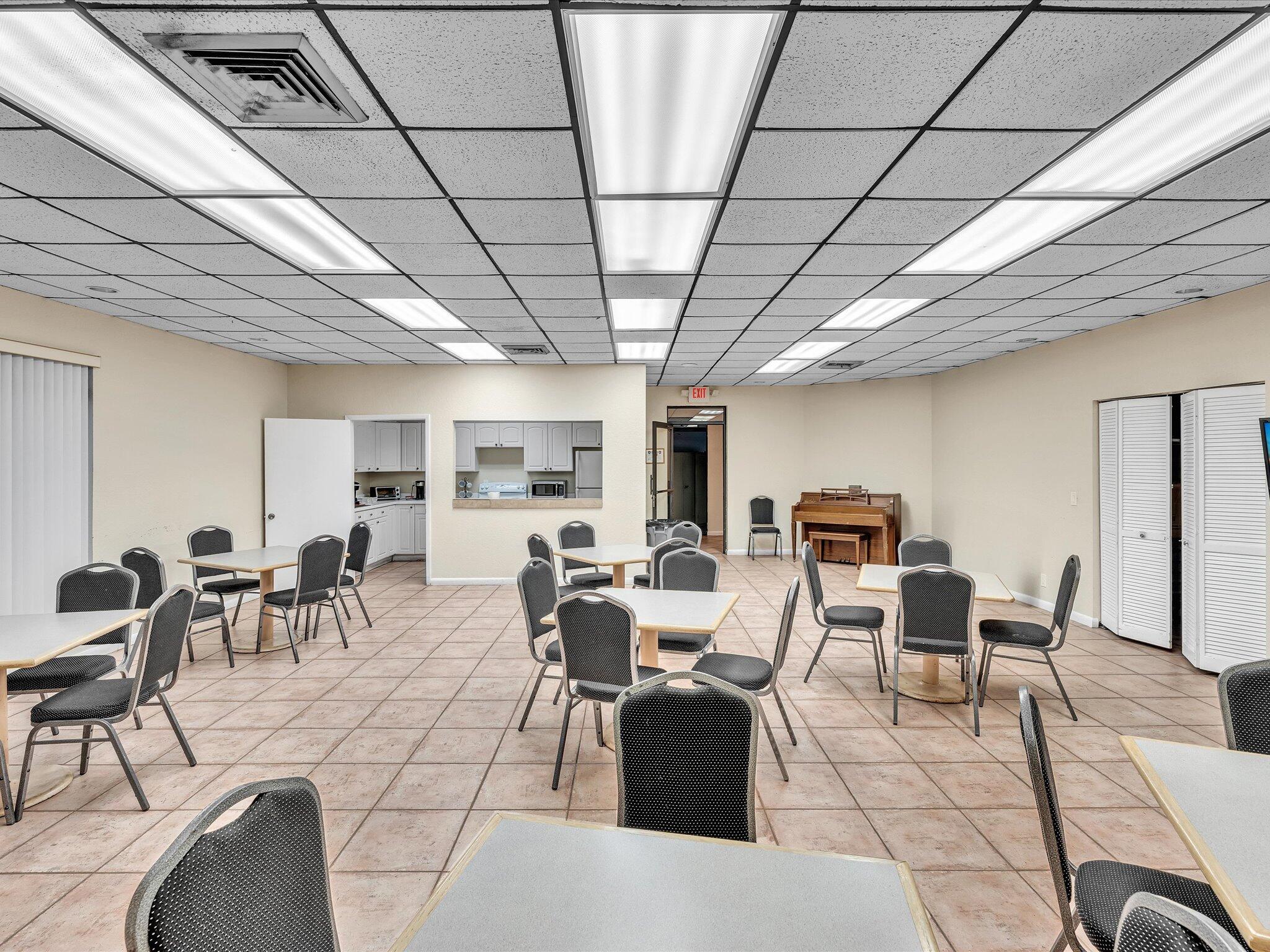 LAVERS DELRAY RACQUET CLUB CONDO - Residential Lease