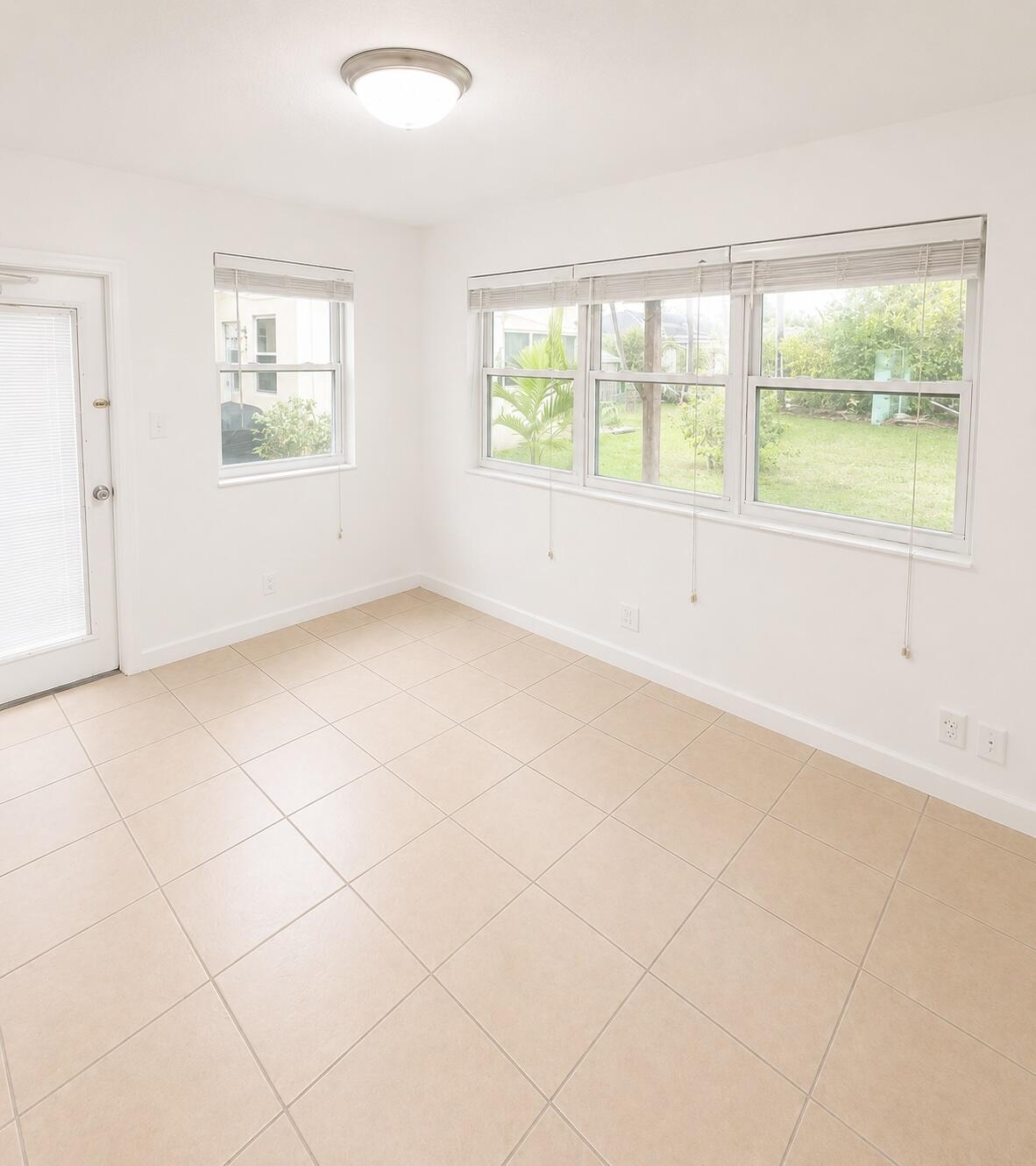 YACHT HARBOR ESTATES - Residential Lease