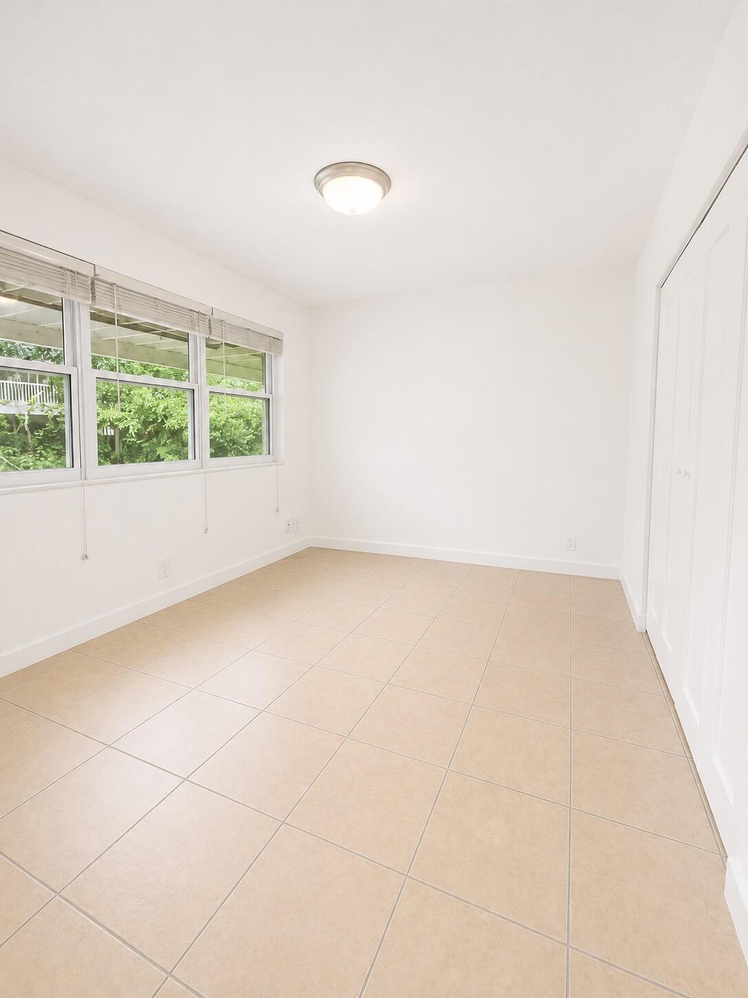 YACHT HARBOR ESTATES - Residential Lease