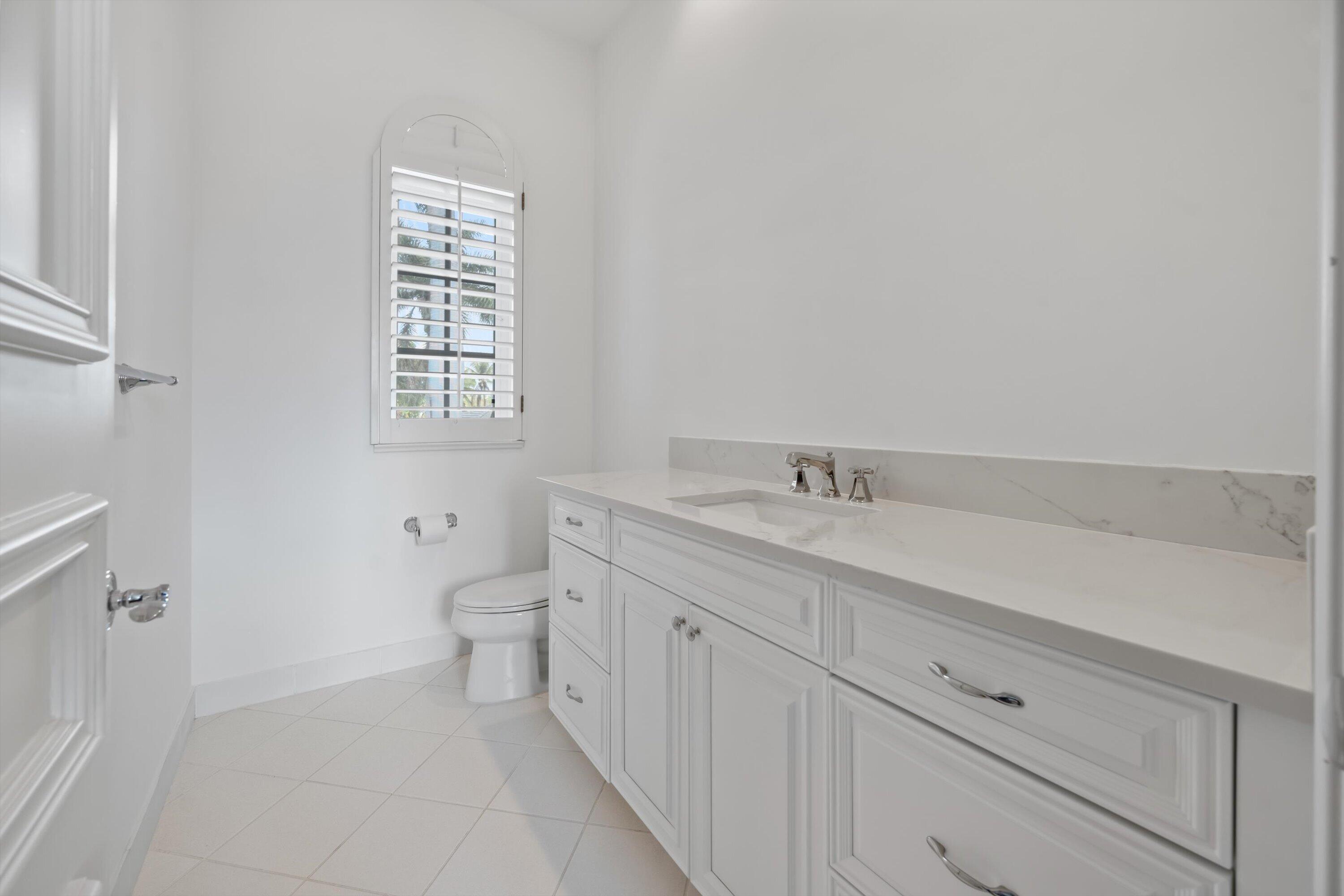 HARBOUR ISLES - Residential