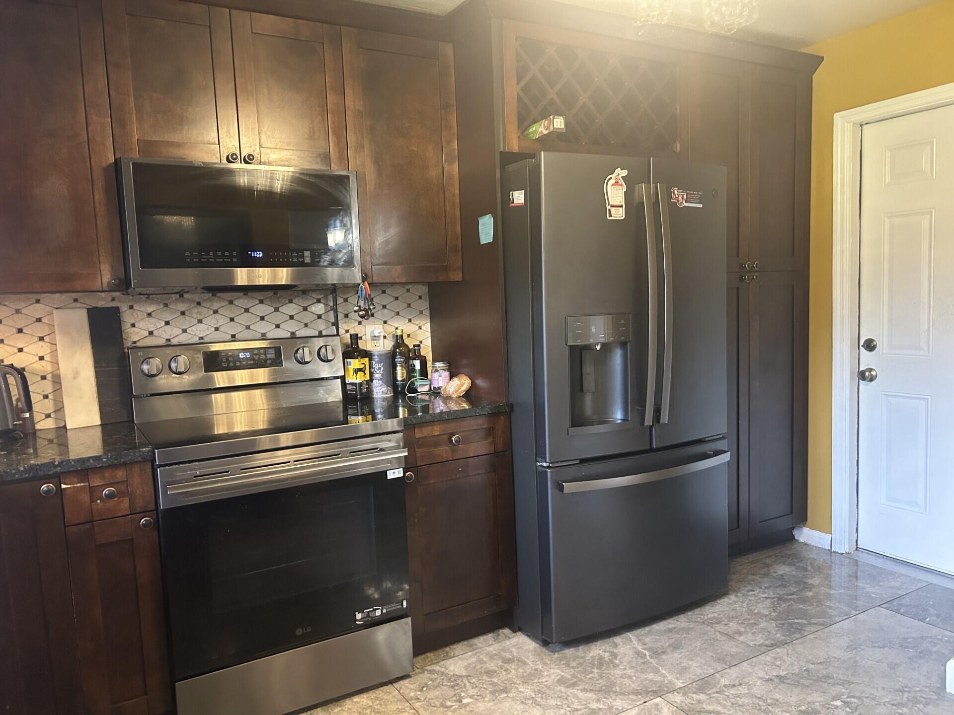 GREENTREE VILLAS CONDO - Residential