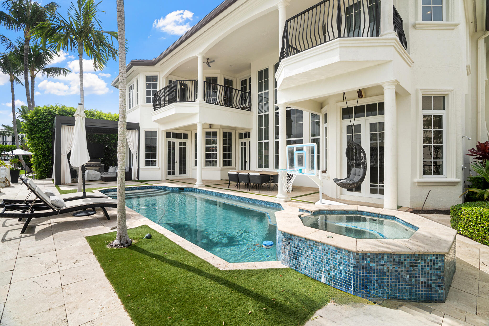 CARIBBEAN KEYS - Residential