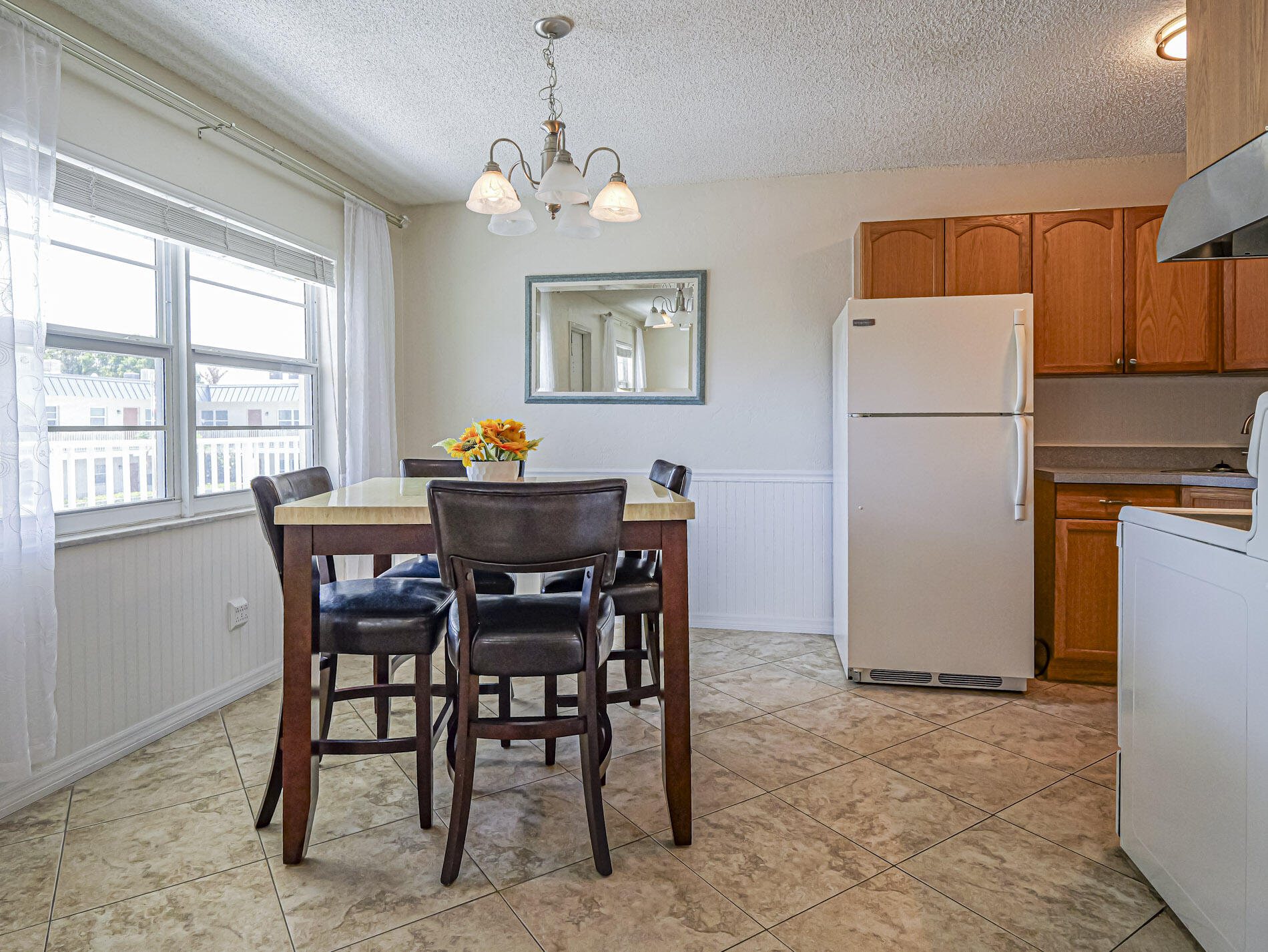 SHADOWLAWN CONDO - Residential