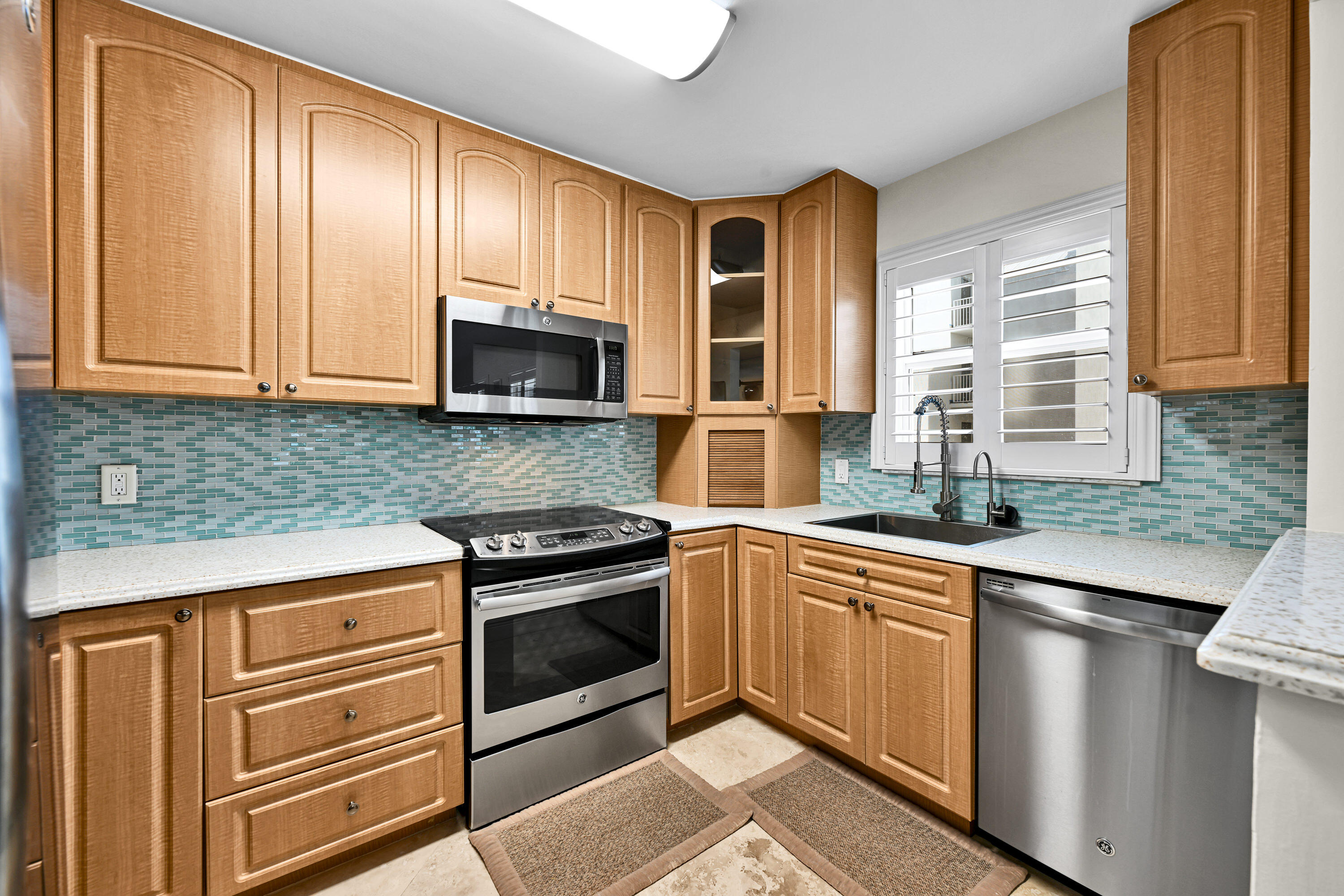 CASA LA QUINTA CONDO - Residential