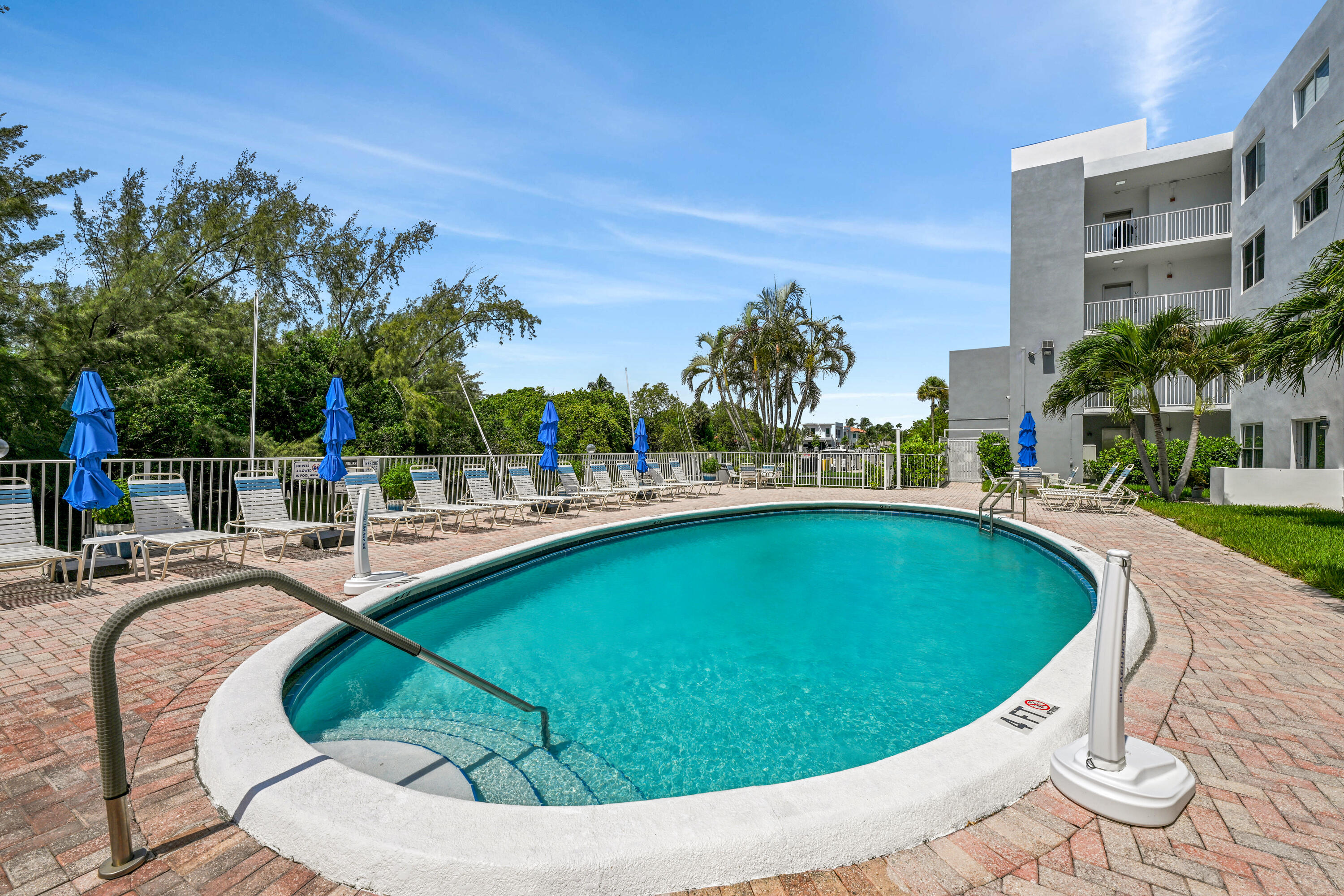 CASA LA QUINTA CONDO - Residential